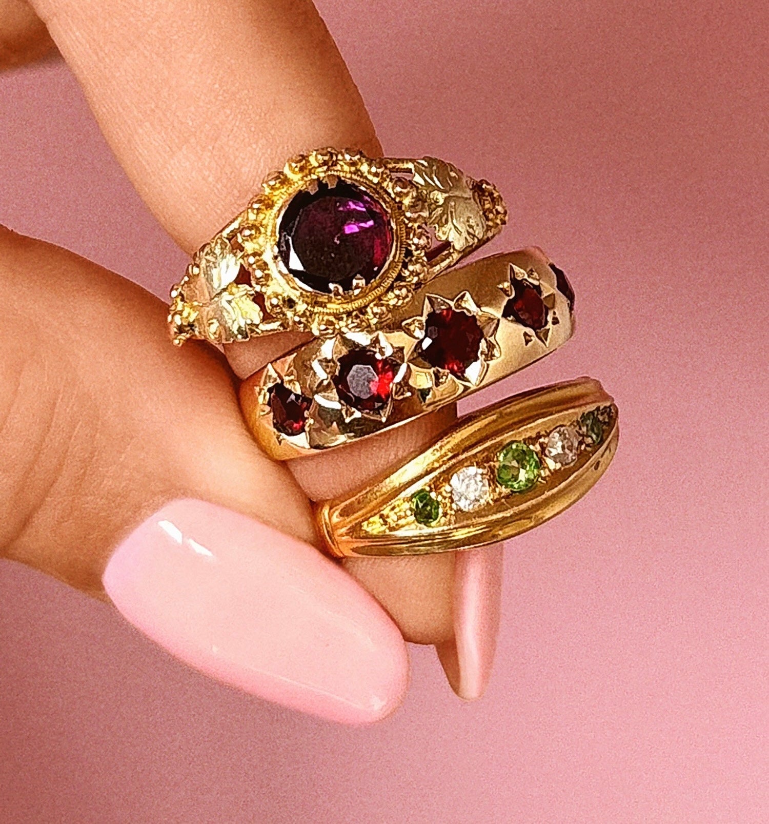 GLITTERING GARNETS