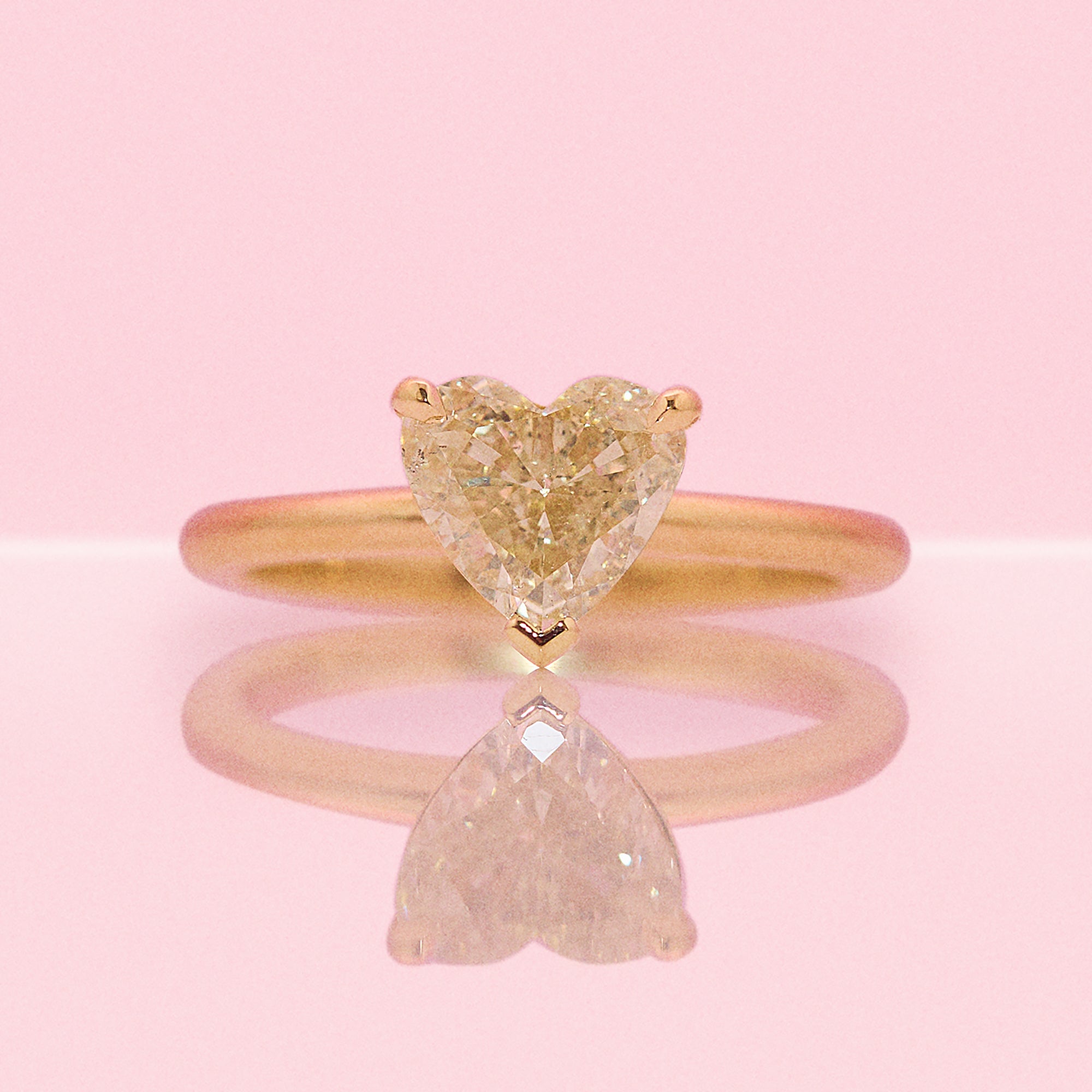 18ct gold 1.05ct heart-shaped diamond ring
