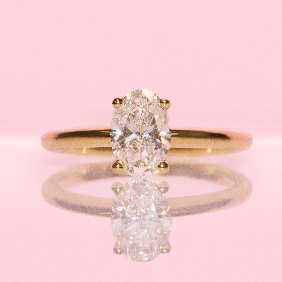 18ct yellow gold 1.15ct oval diamond ring