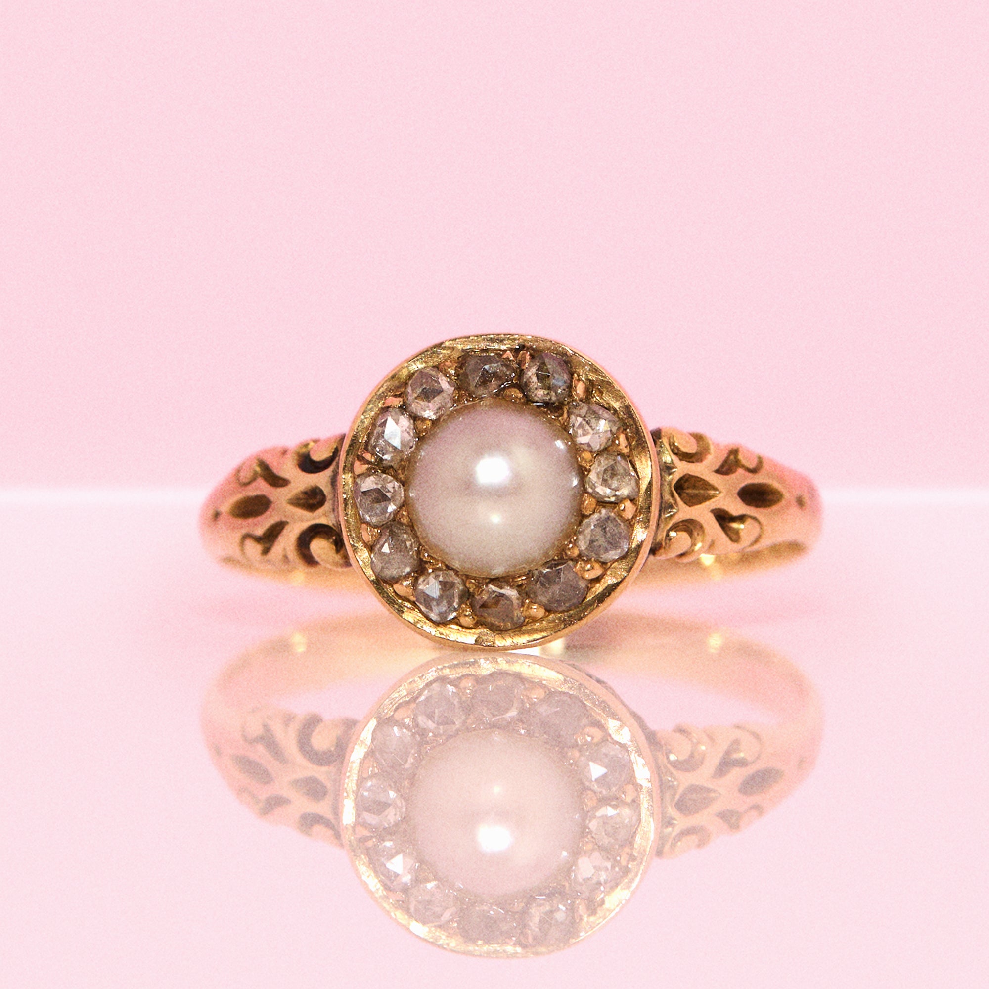 14ct gold Victorian pearl and rose cut diamond ring