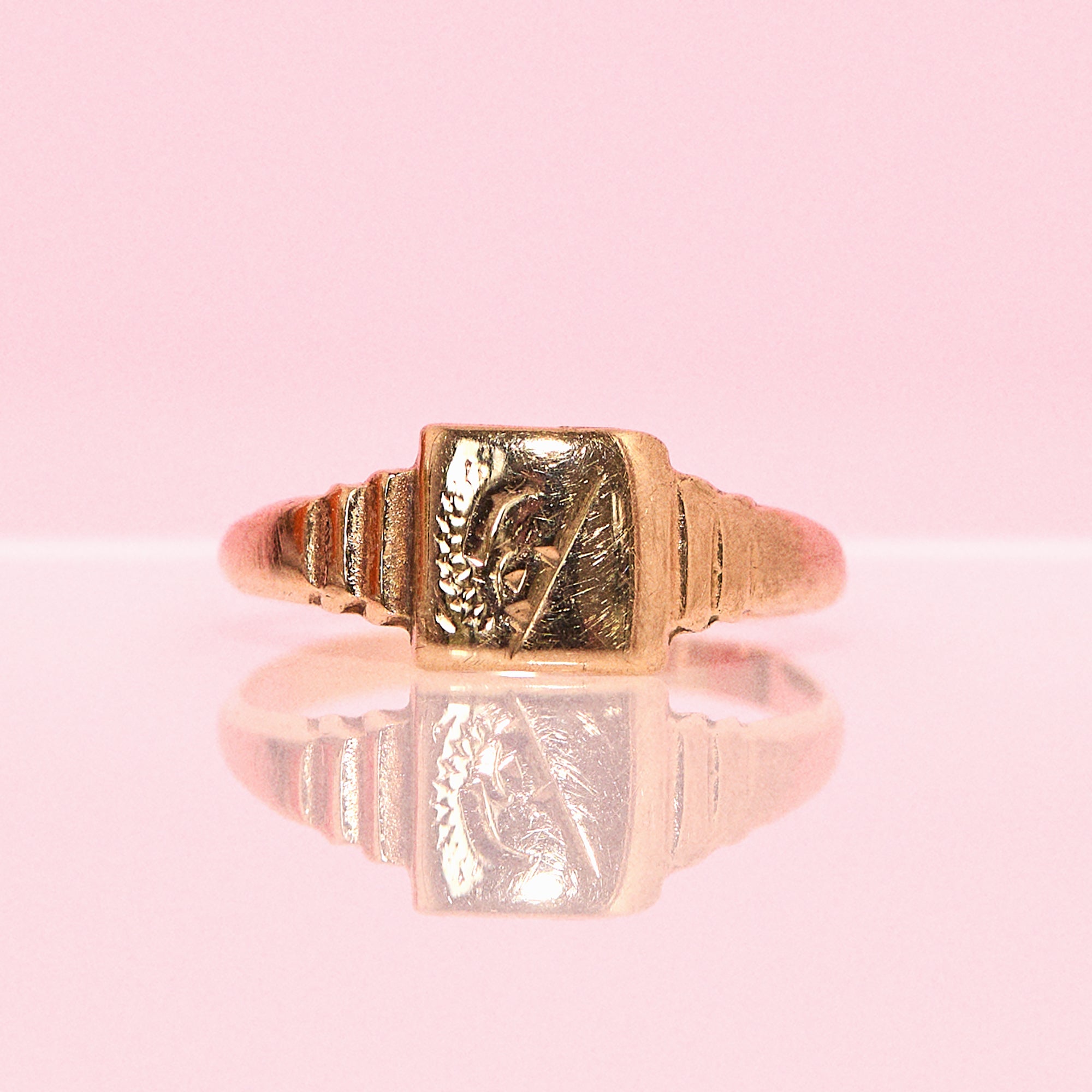 9ct gold signet ring from 1978