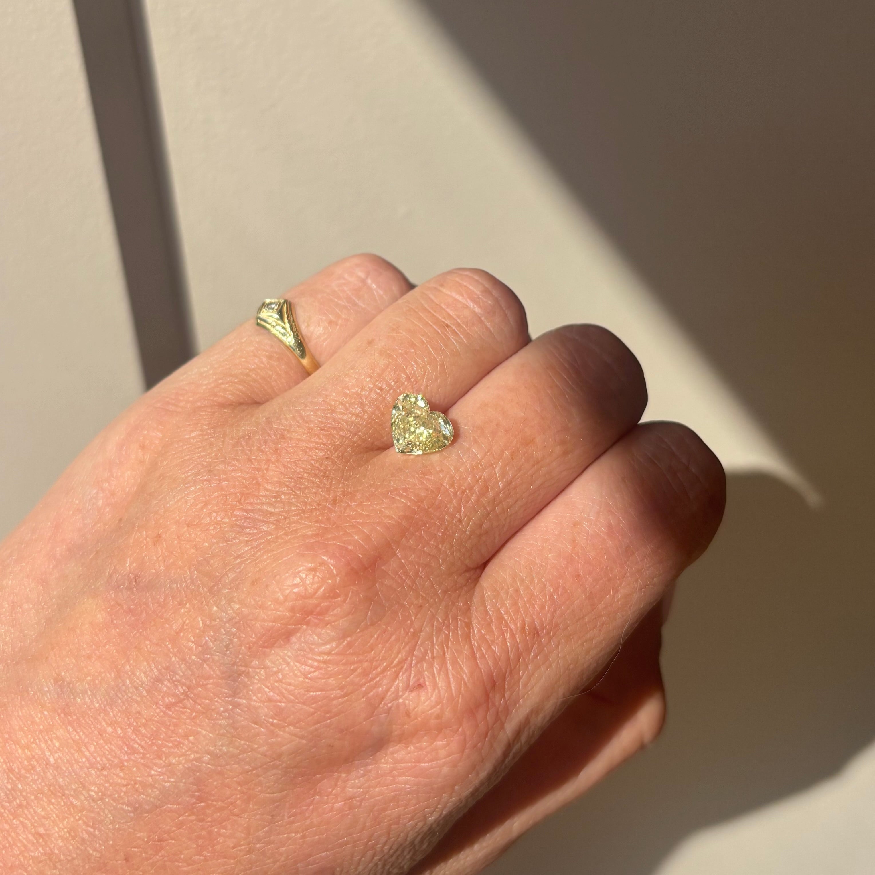 Loose vintage stone: 2.0ct yellow fancy heart diamond (made to order)