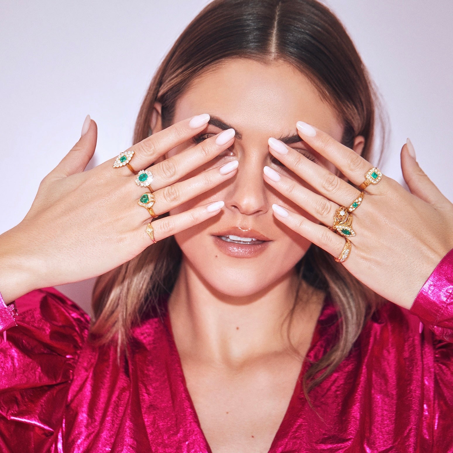 18ct gold carved diamond ring