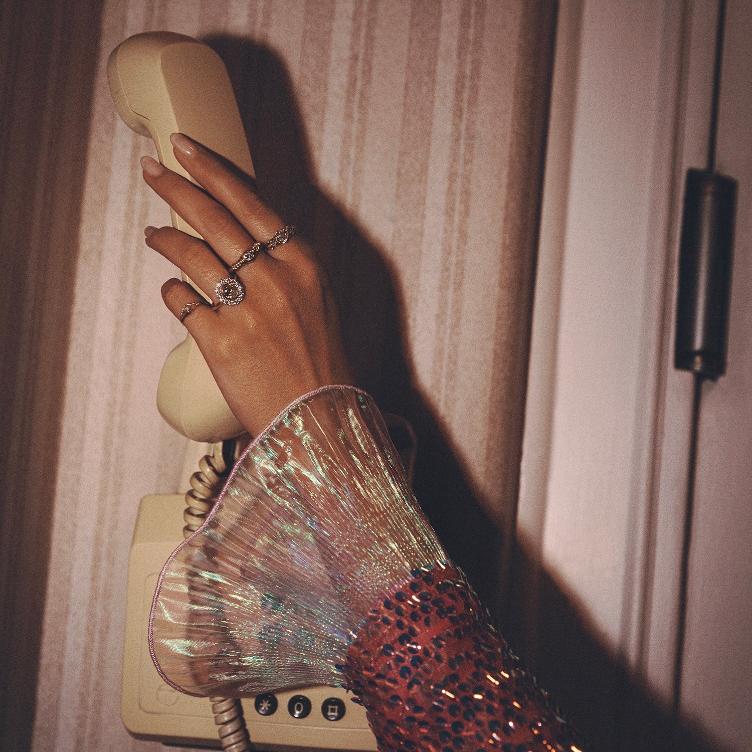 18ct gold bezel set diamond ring