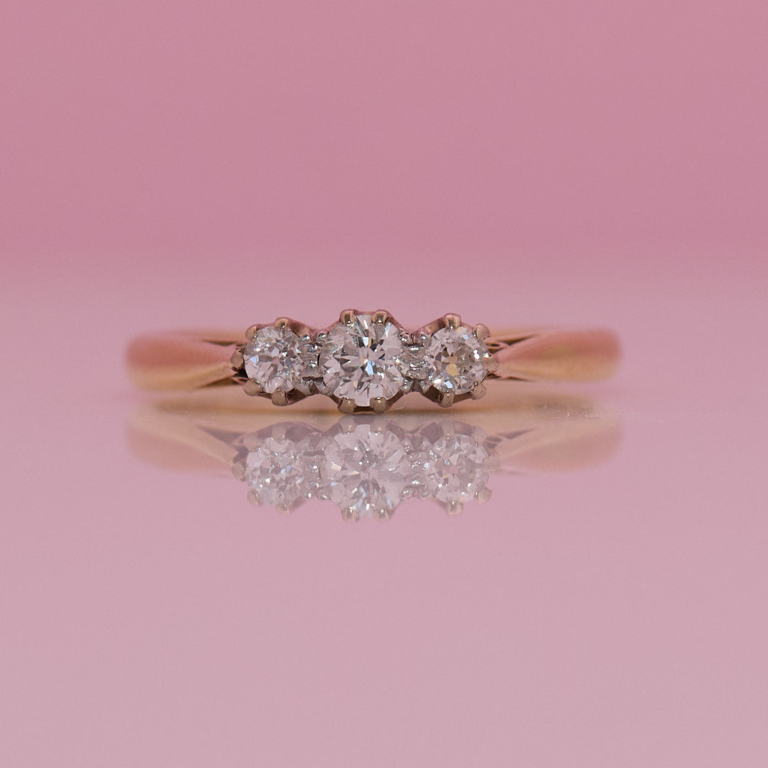 18ct gold 0.26ct diamond trilogy ring new