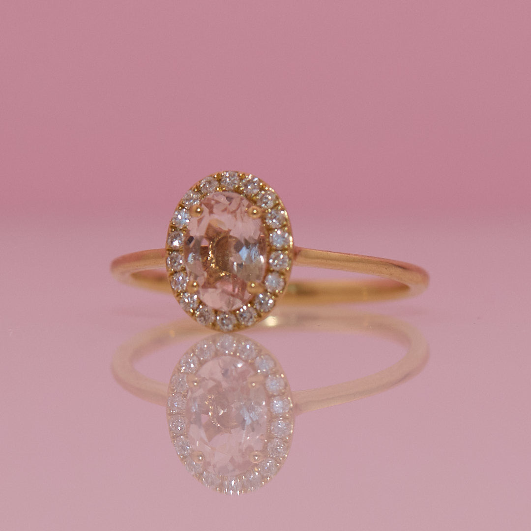 18ct yellow gold 0.71ct morganite and 0.13ct diamond cluster ring