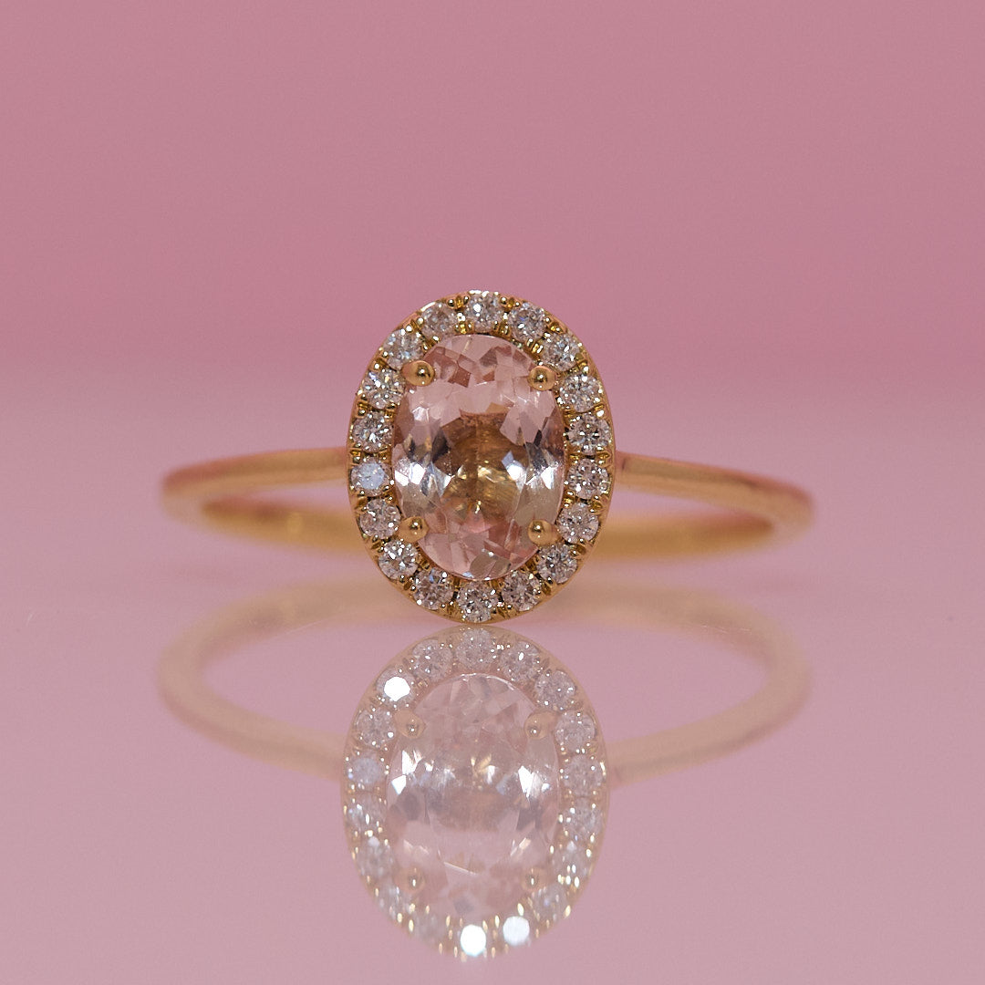 18ct yellow gold 0.71ct morganite and 0.13ct diamond cluster ring
