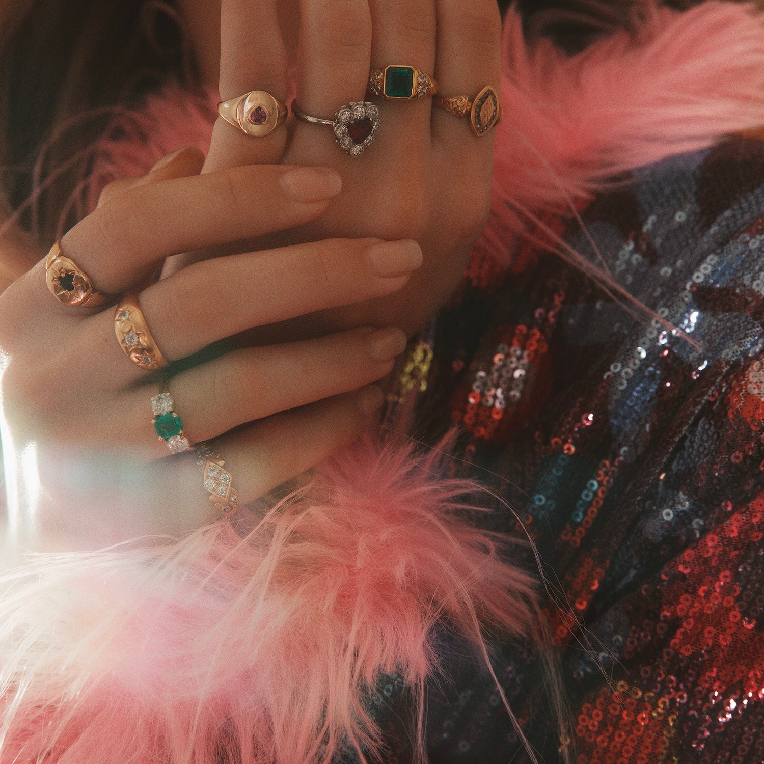 9ct gold garnet ring from 1990