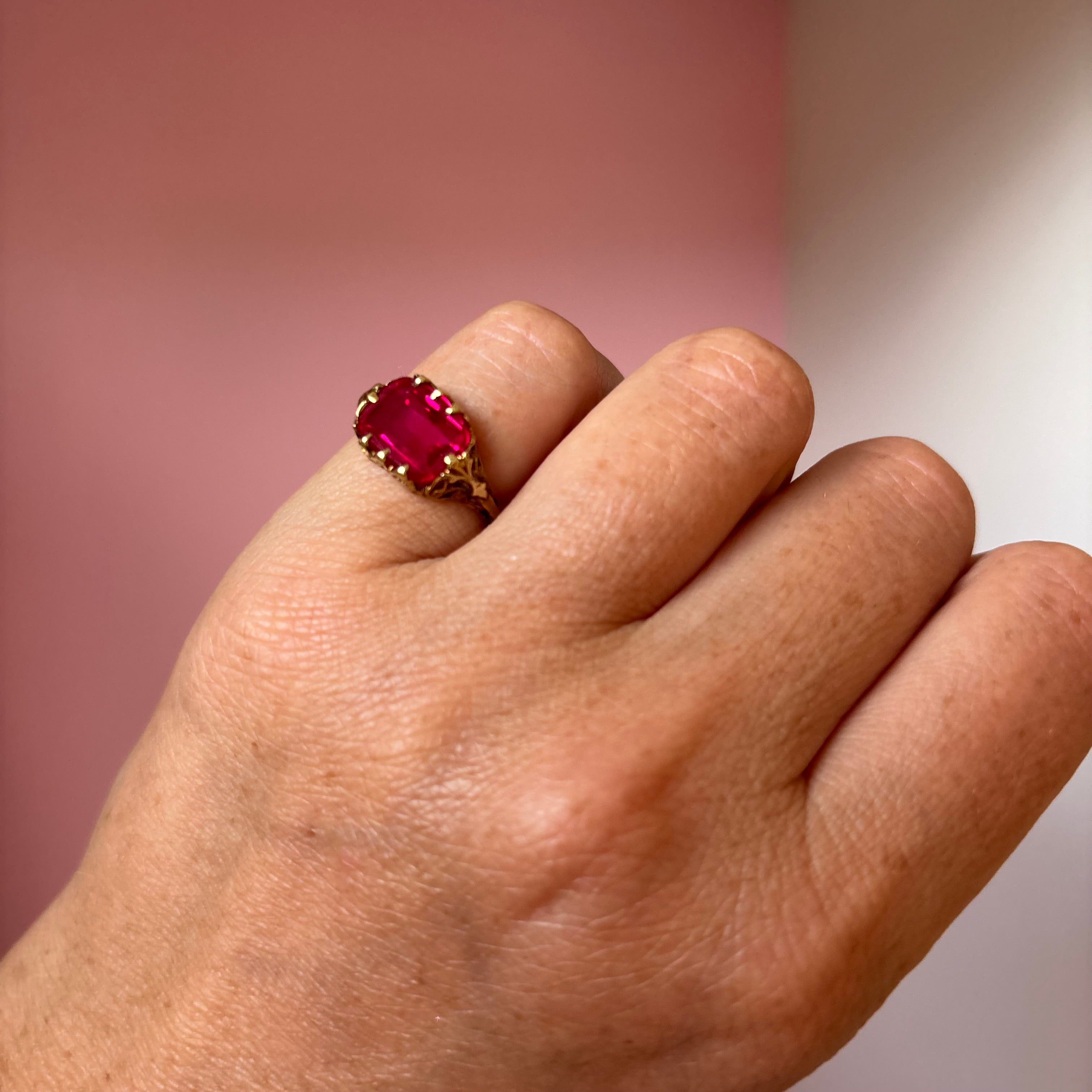 Vintage 14ct gold ruby art deco ring