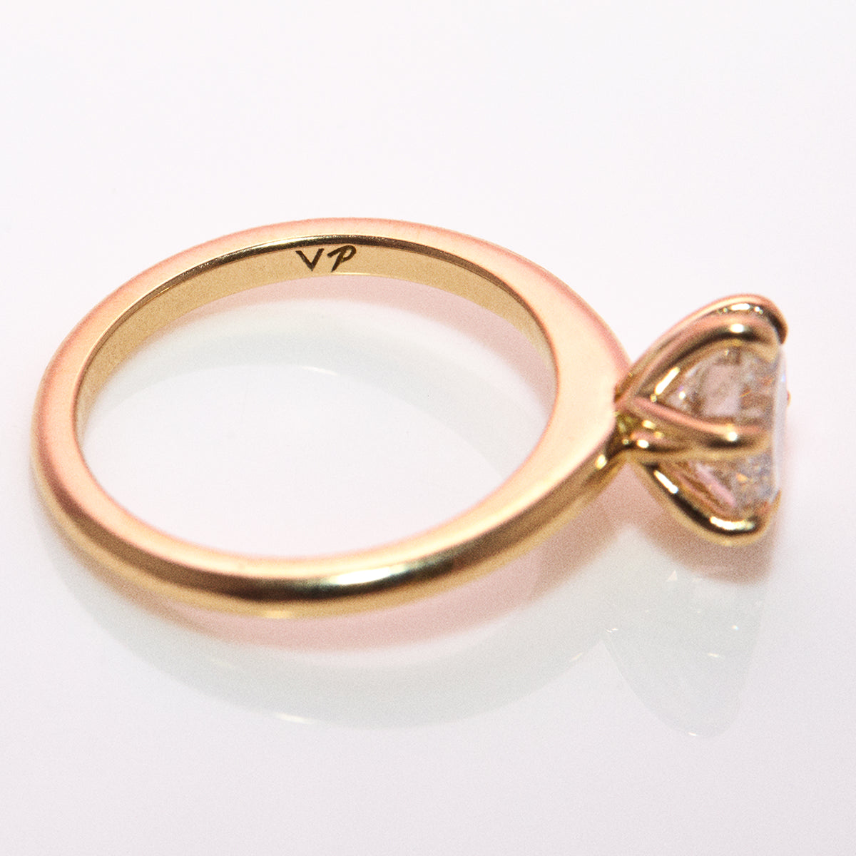 18ct yellow gold 1.56ct round brilliant cut diamond ring