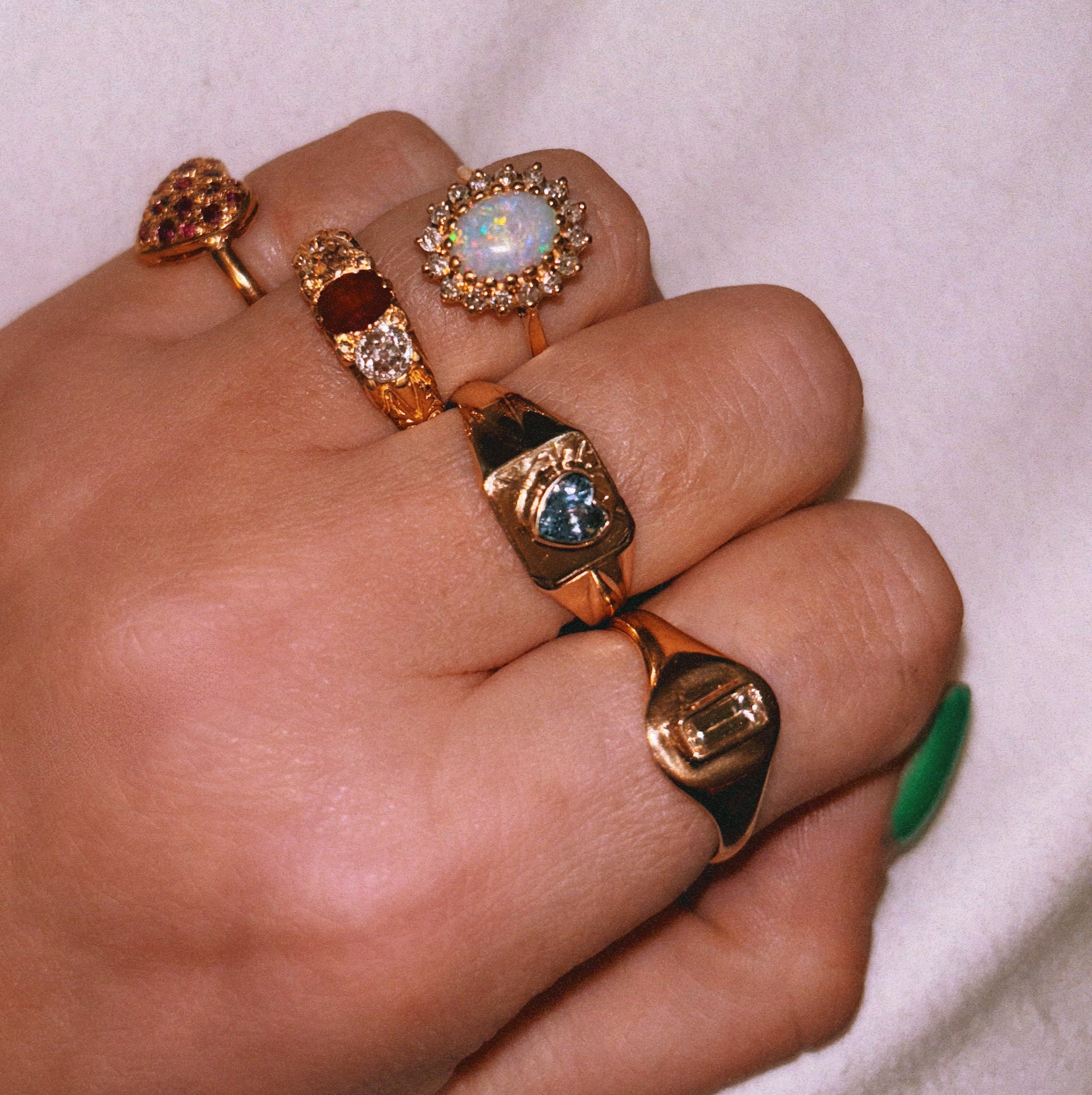 18ct gold Victorian 0.60ct ruby and diamond three stone ring