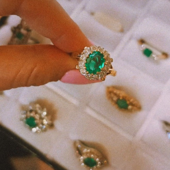 18ct gold 1.46ct emerald and diamond cluster ring