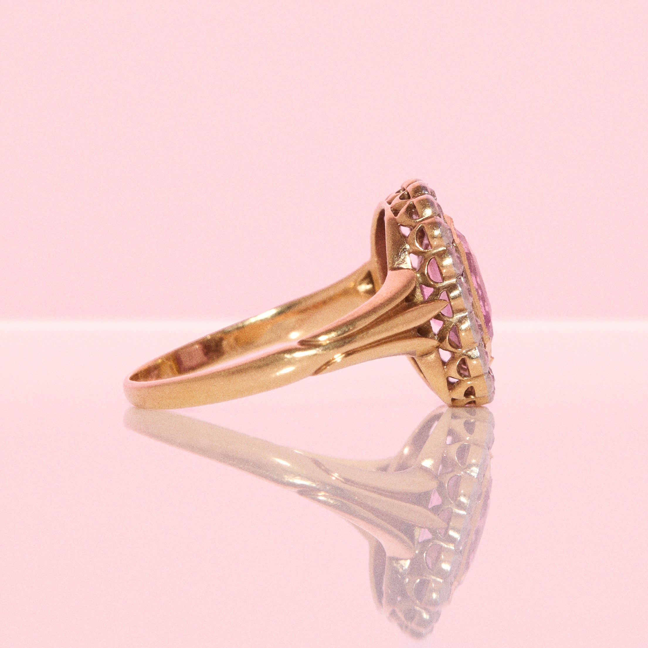 Vintage 18ct gold 2.52ct pink spinel and diamond Victorian ring
