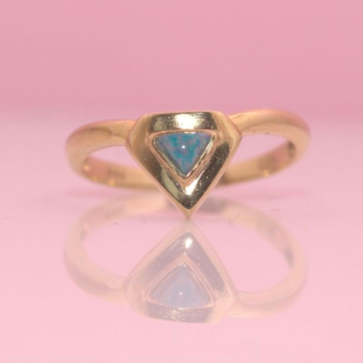 14ct gold opal ring