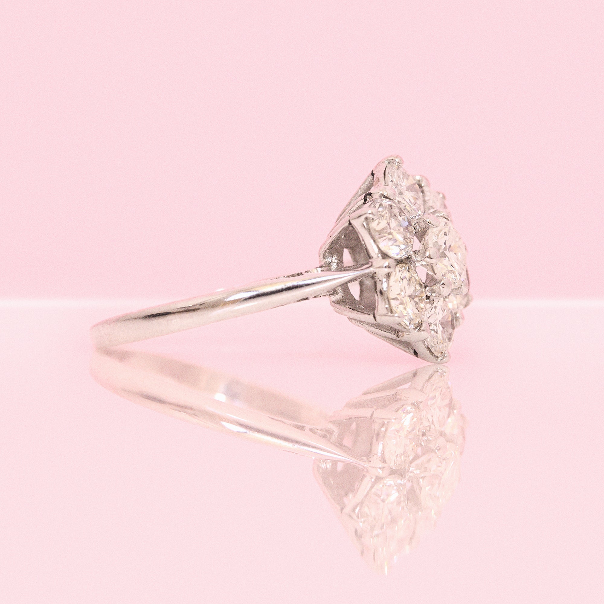 18ct white gold 1.90ct diamond flower ring