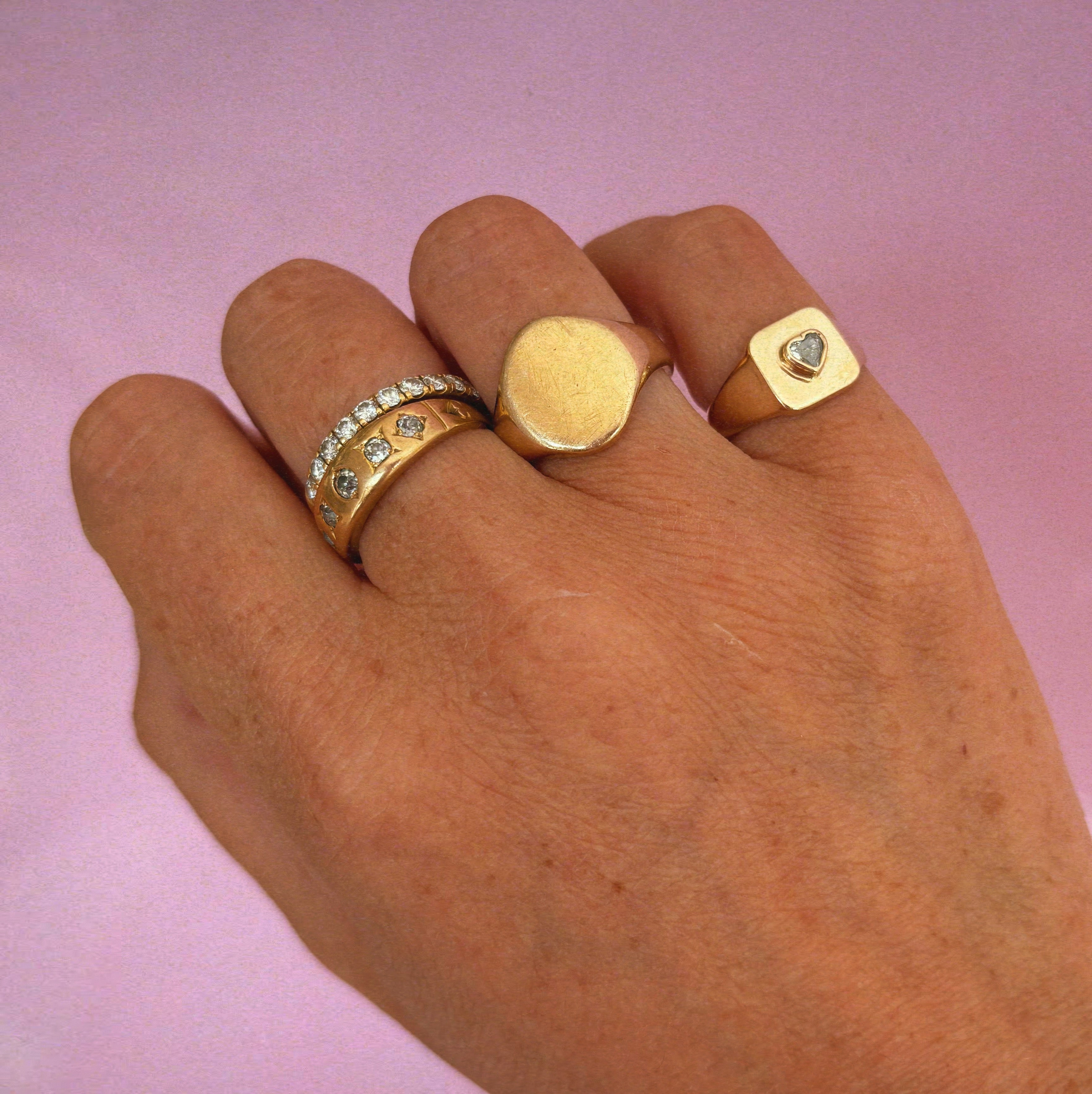 9ct gold 0.31ct heart-shaped diamond vintage square signet ring