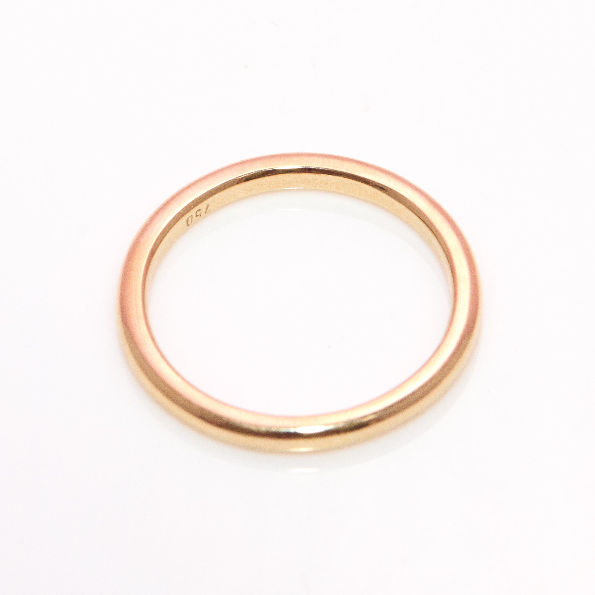 18ct gold 2.5mm heavy court band