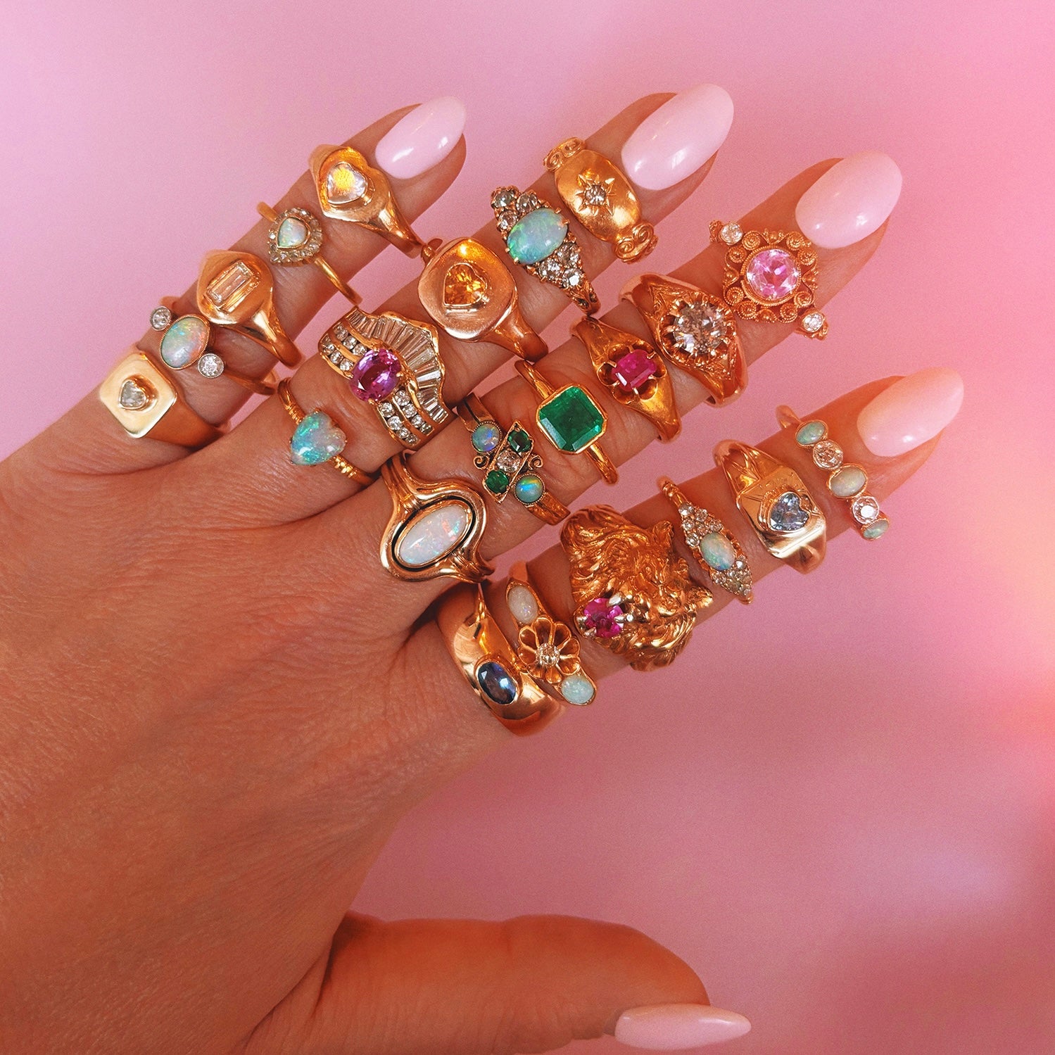 18ct gold opal and diamond ring