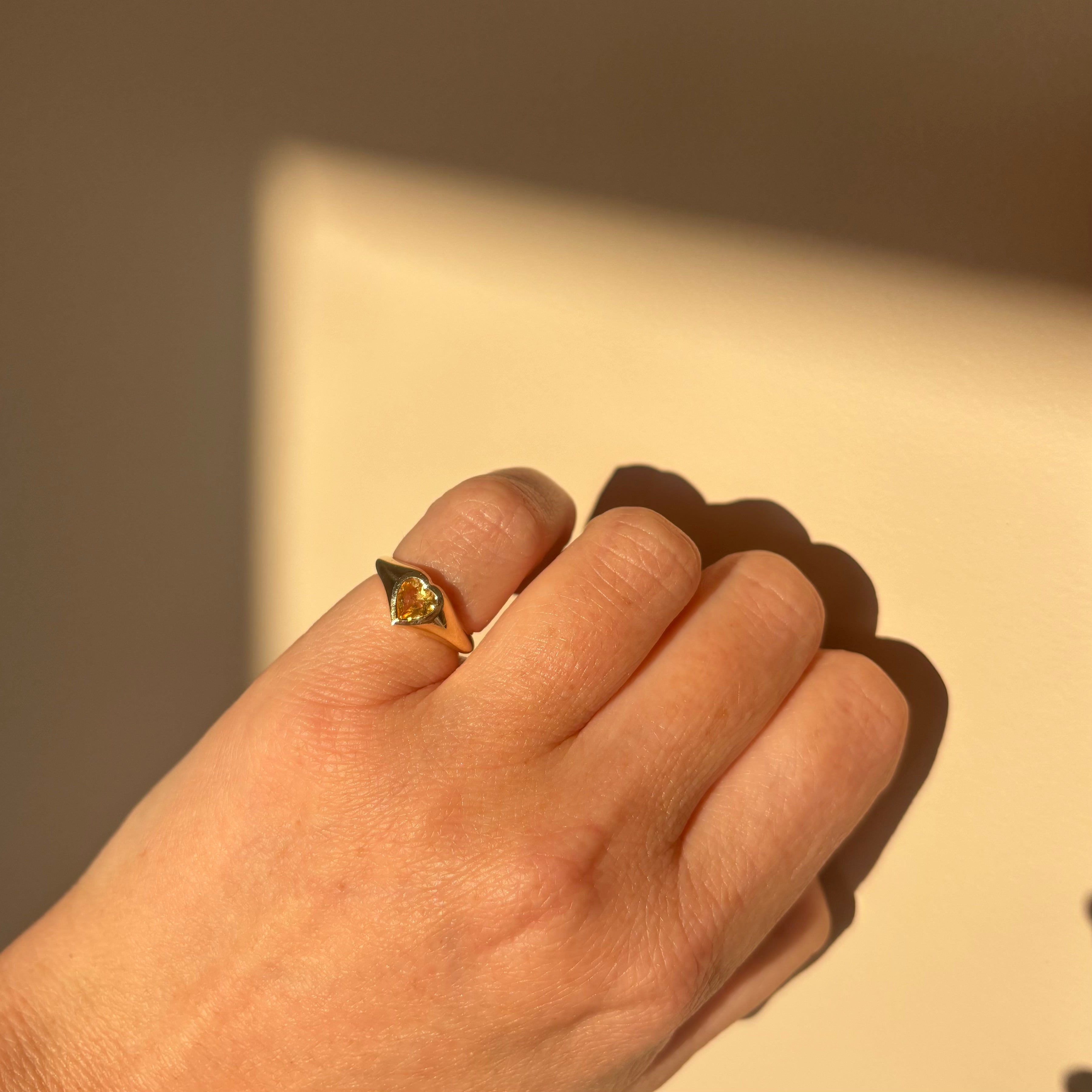 9ct gold heart shaped citrine signet pinky ring