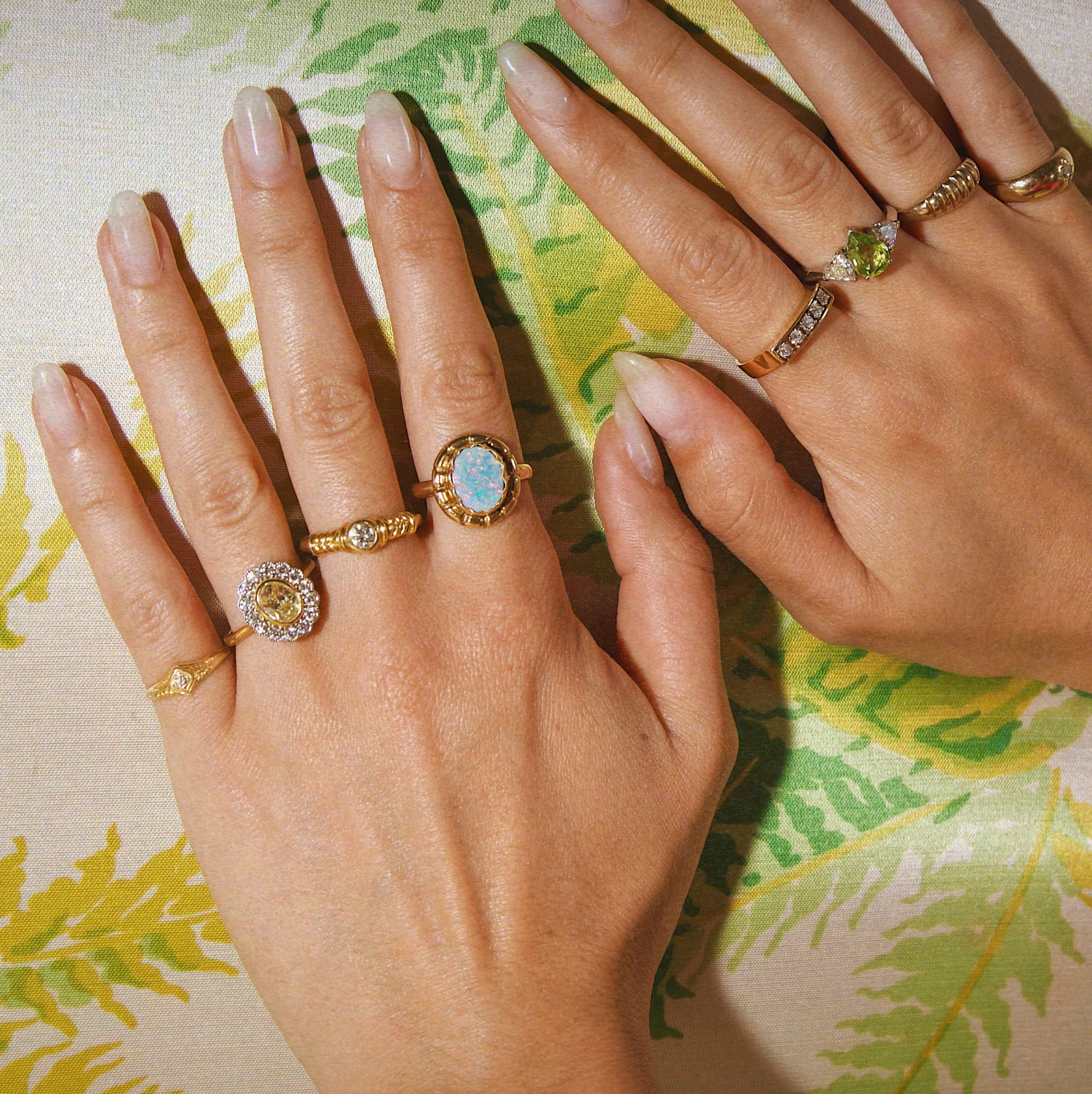 18ct gold bezel set diamond ring