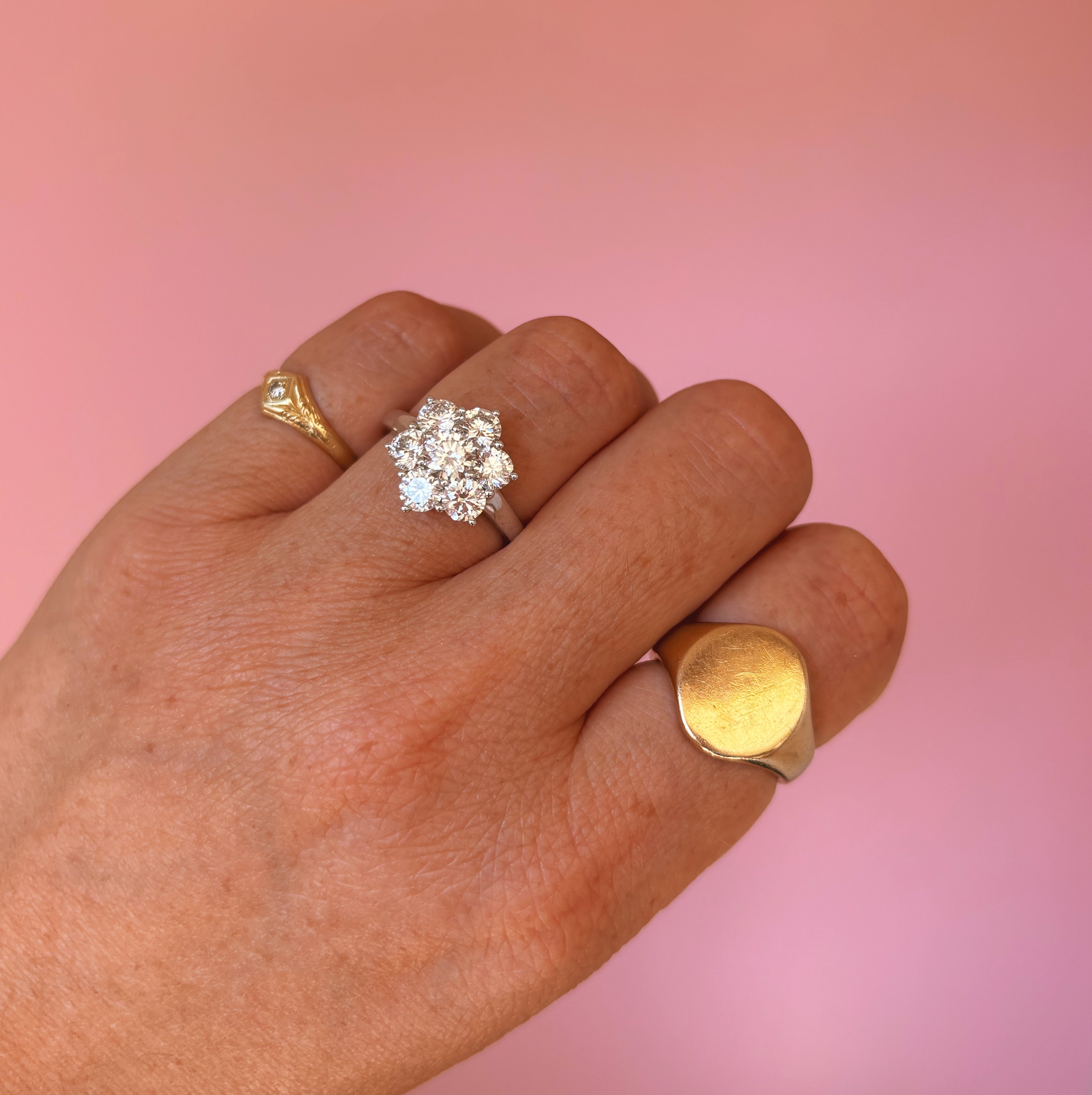 18ct white gold 2.14ct diamond flower ring