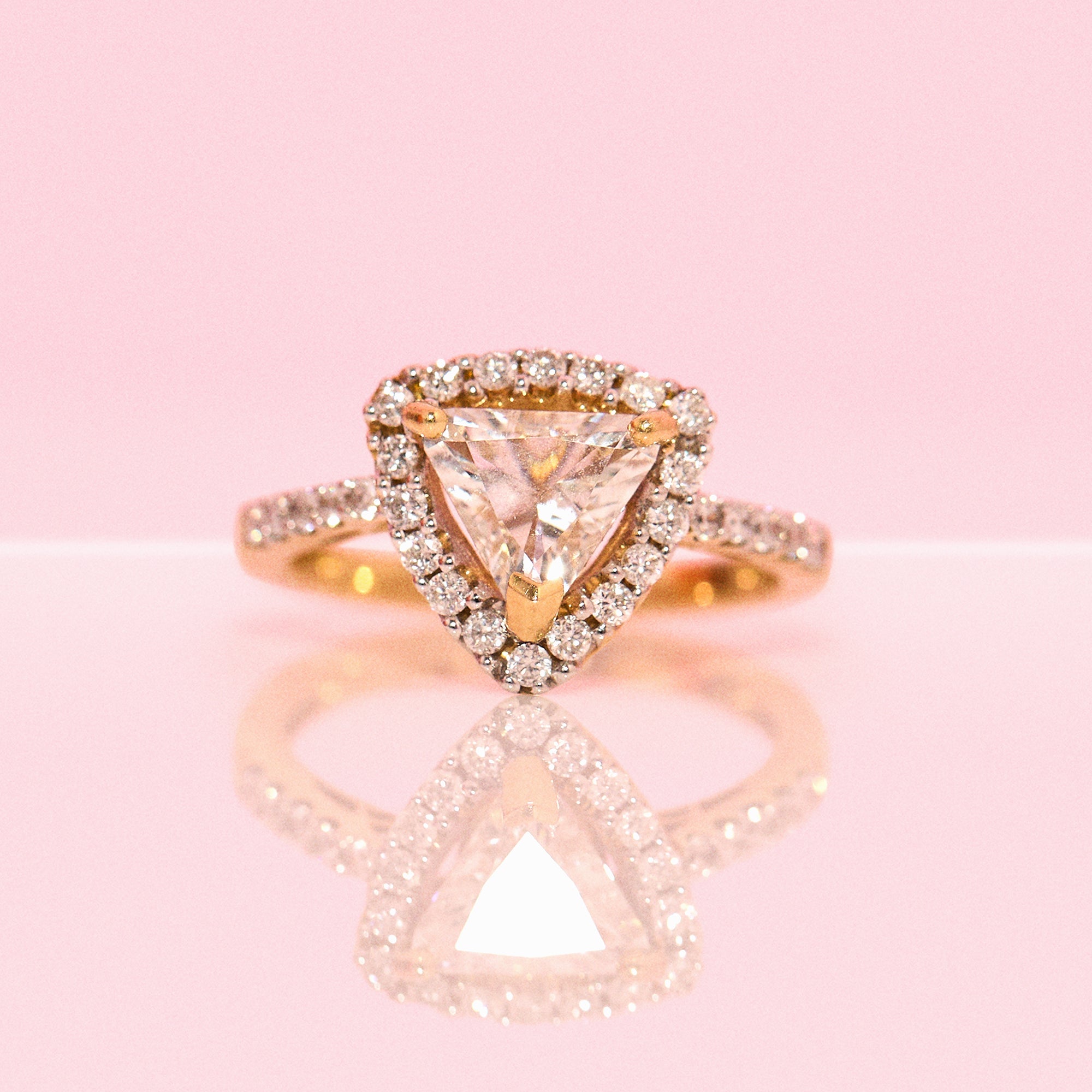 18ct gold trillion diamond ring
