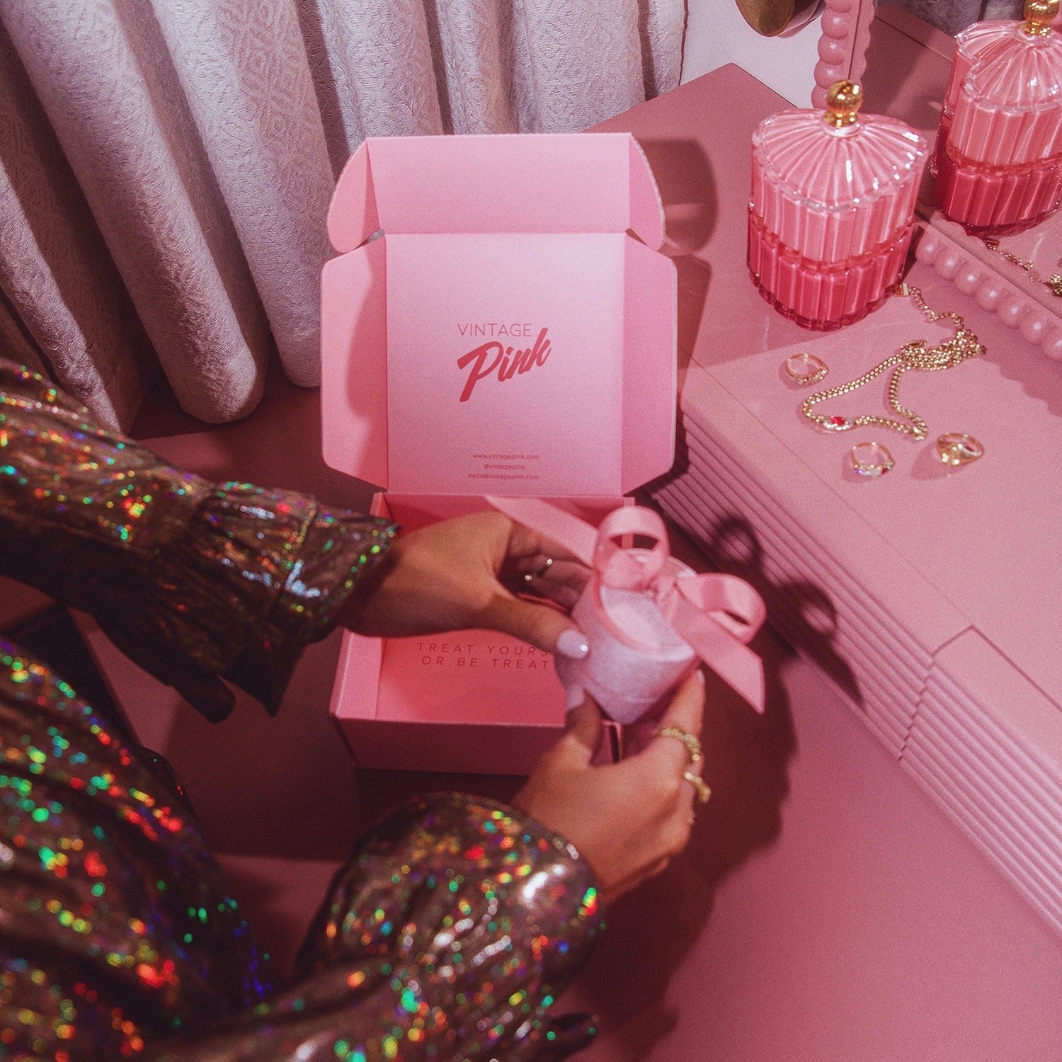 18ct gold and platinum two tone band