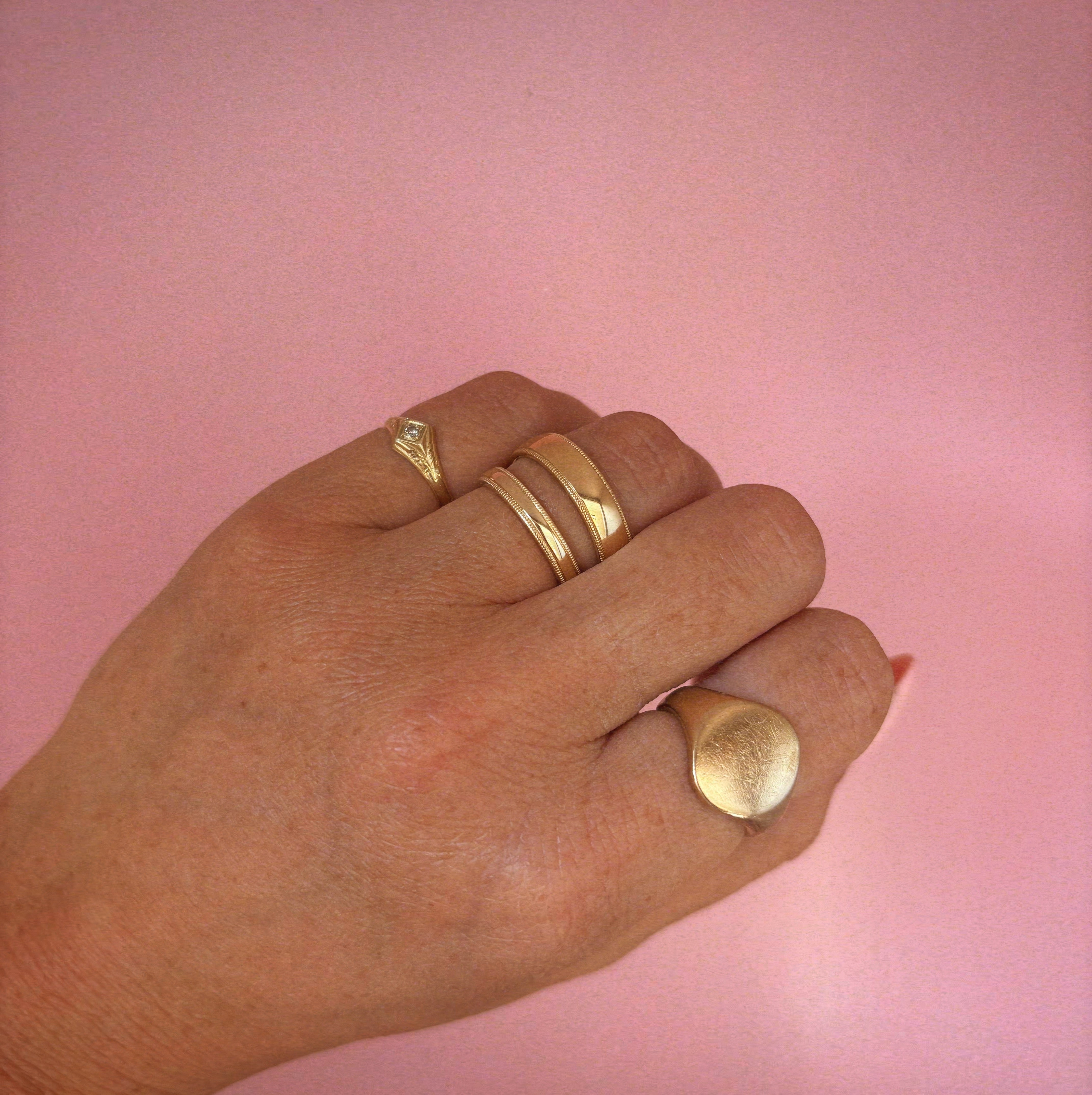 9ct gold beaded edge 3mm band