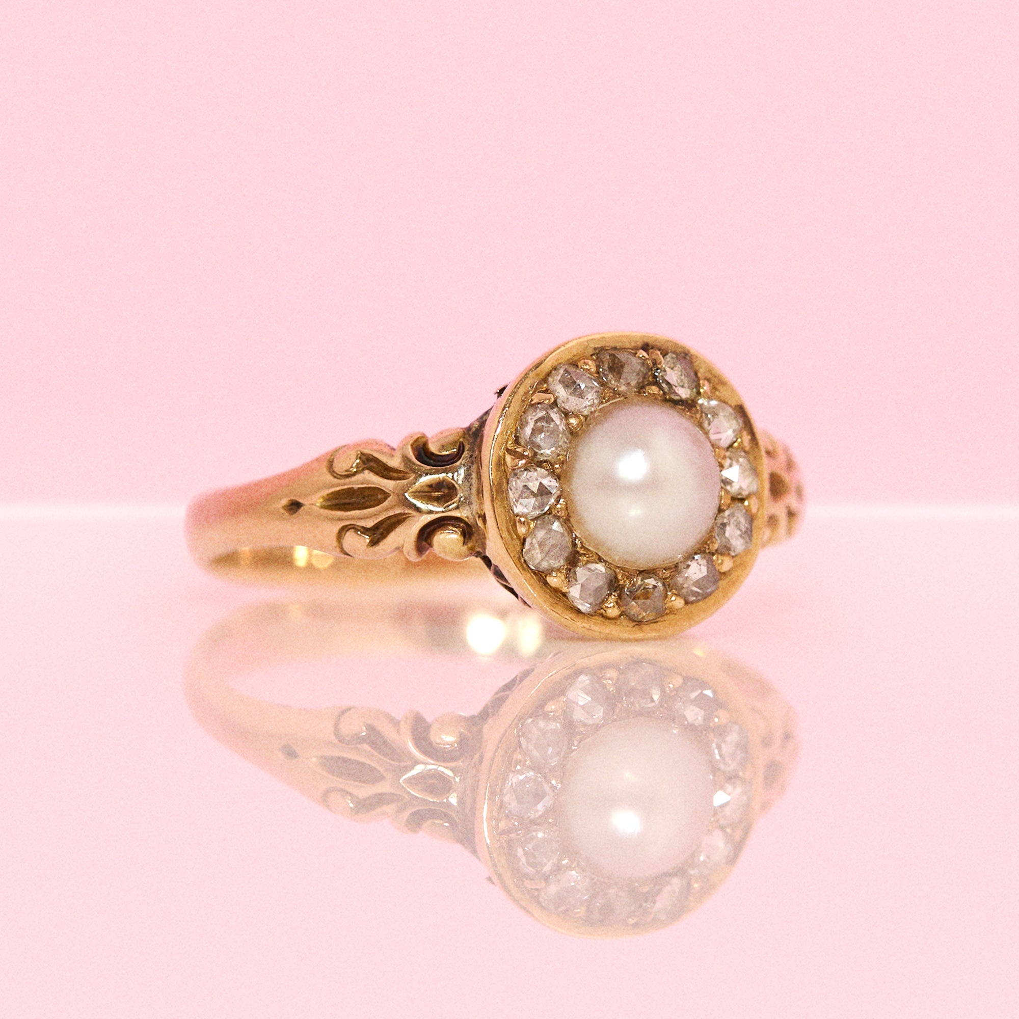 14ct gold Victorian pearl and rose cut diamond ring