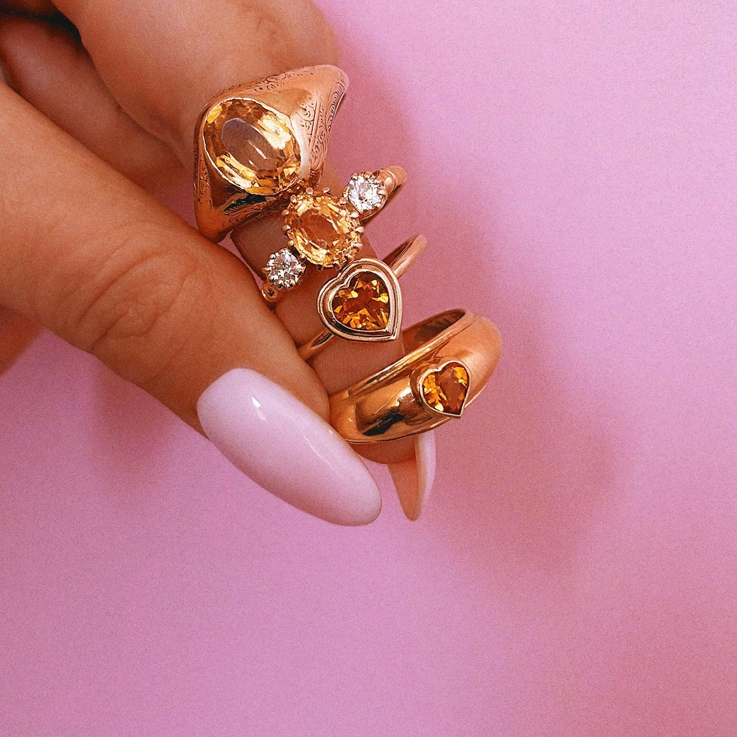 14ct gold heart shaped citrine signet ring