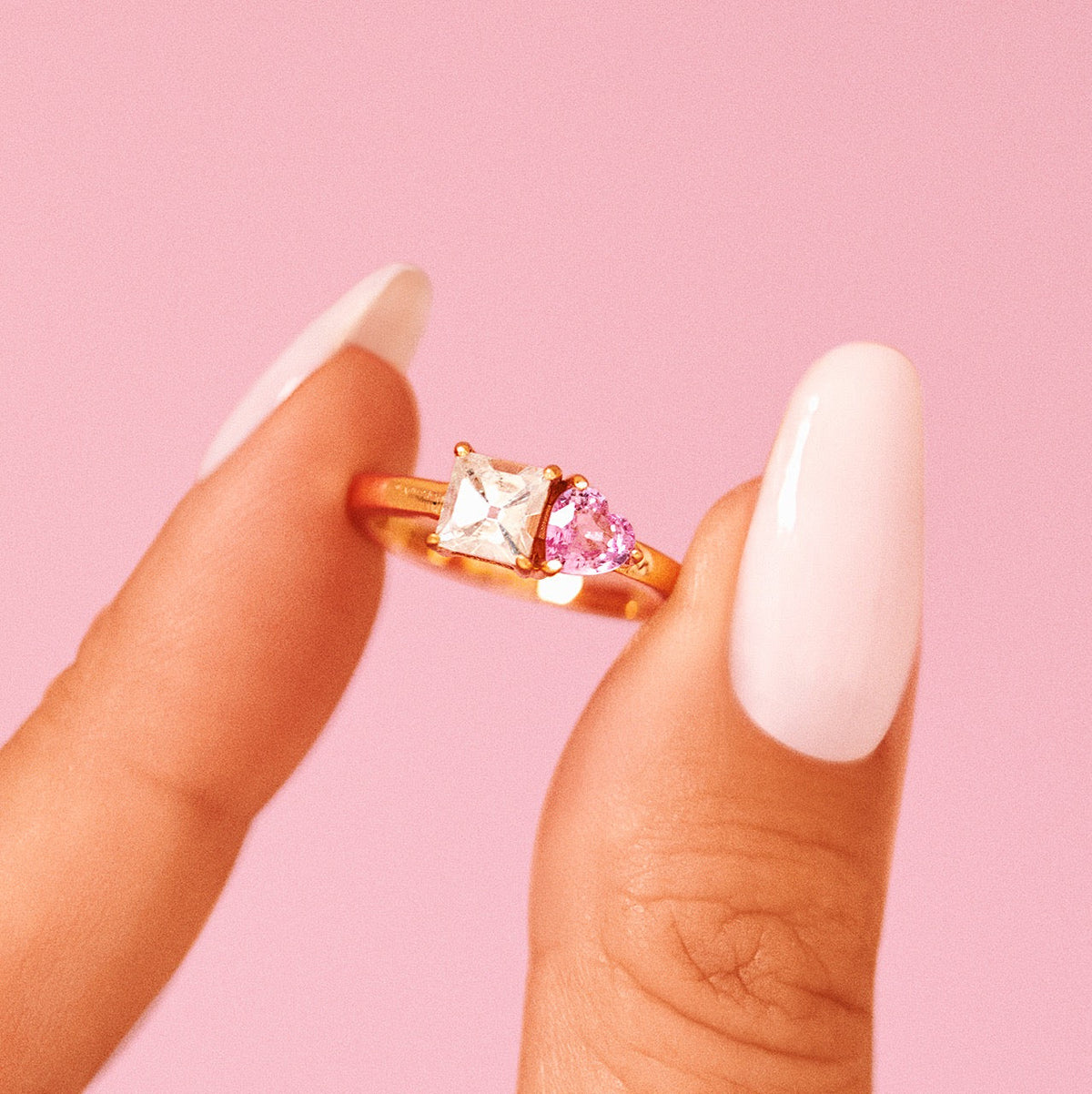 9ct white gold ‘toi et moi’ ring with a pink sapphire and a white sapphire (made to order)