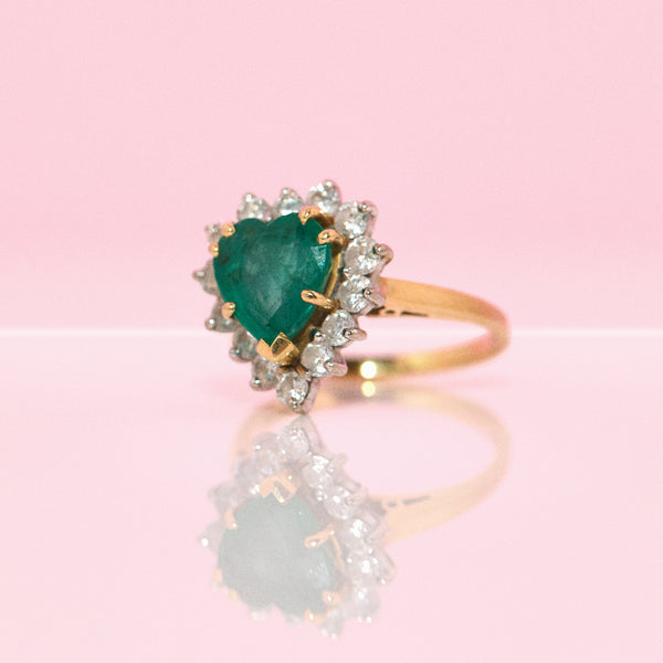 18ct gold heart shaped emerald and diamond ring