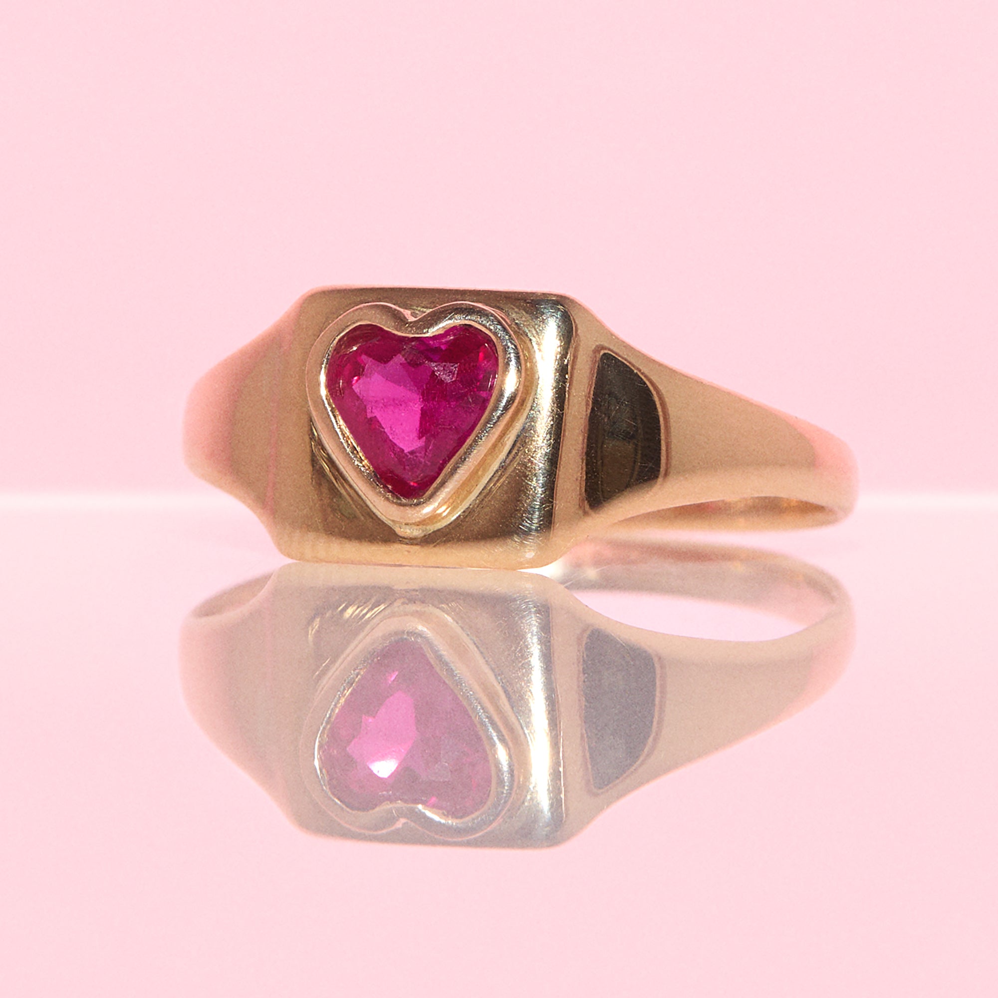 9ct gold heart shaped pink ruby vintage pinky ring