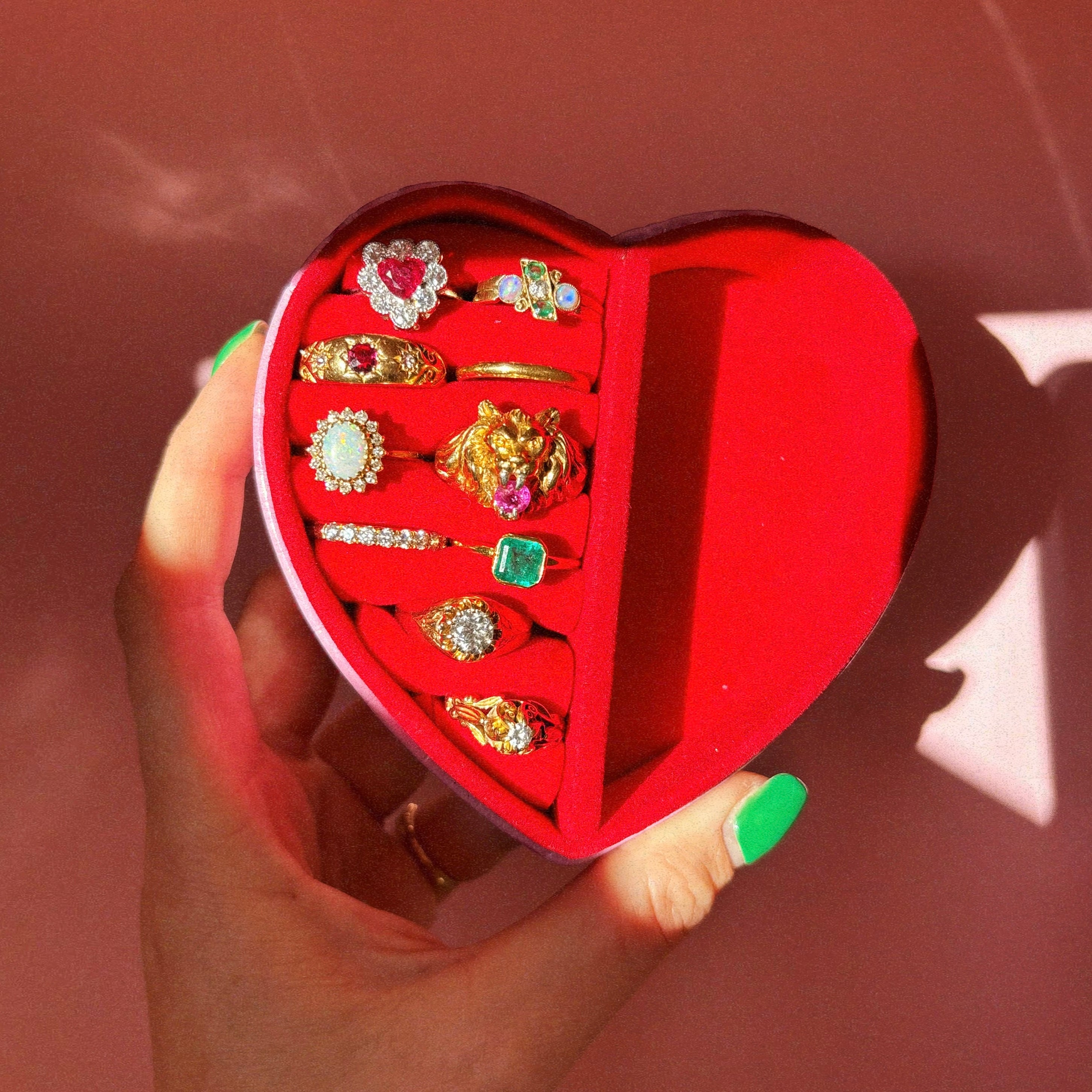 18ct gold 0.95ct diamond ring