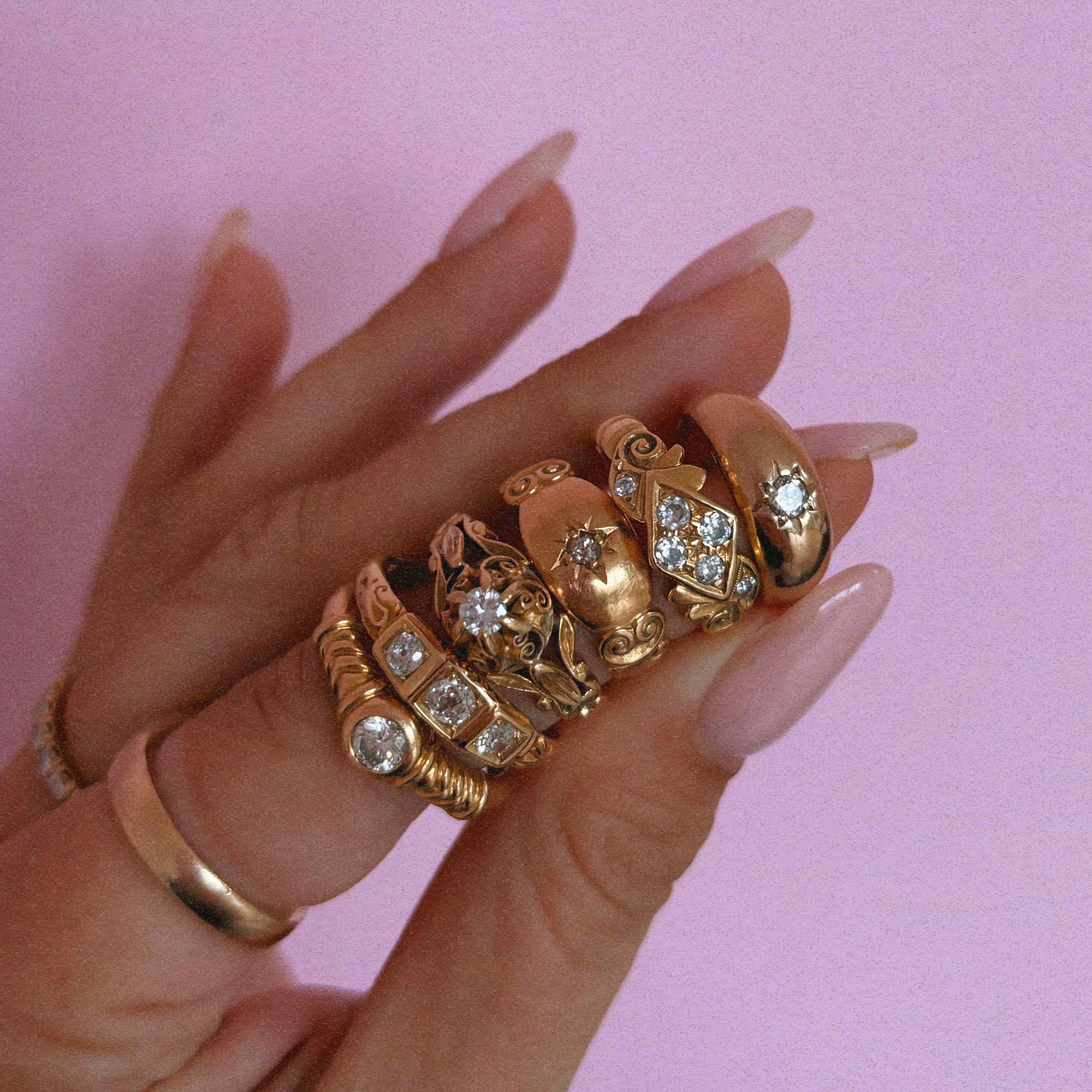 18ct gold bezel set diamond ring