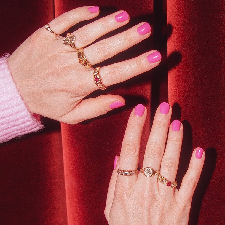 18ct gold tanzanite oval signet ring