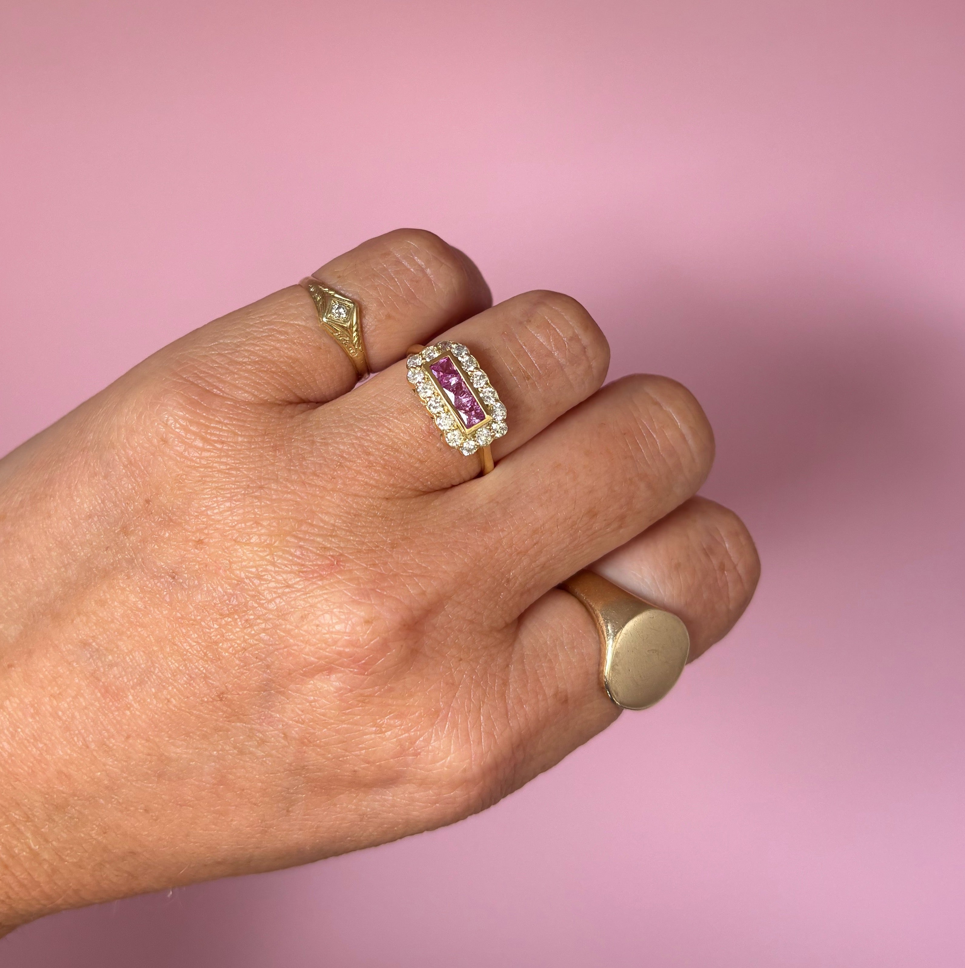18ct gold pink sapphire and diamond ring