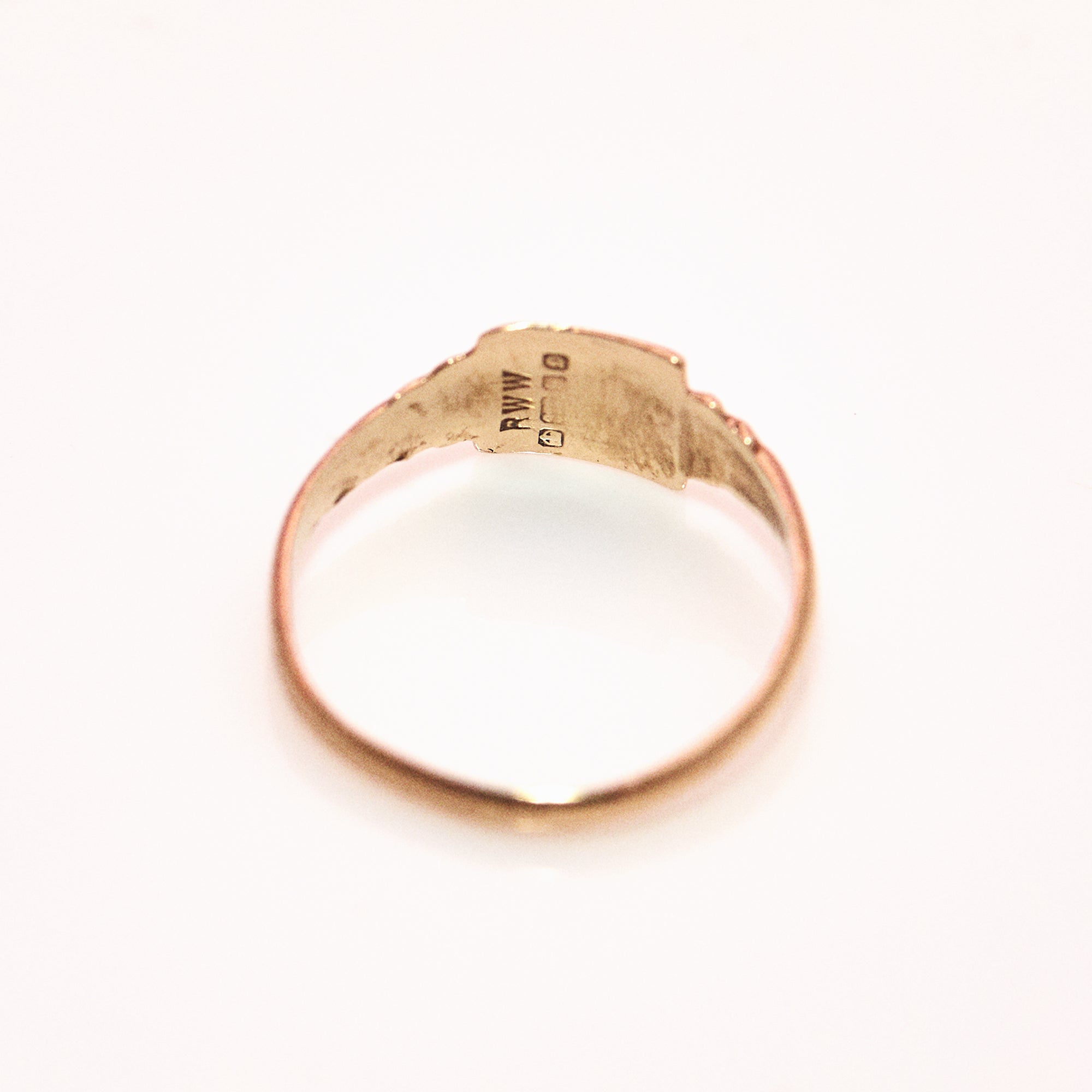 9ct gold signet ring from 1978