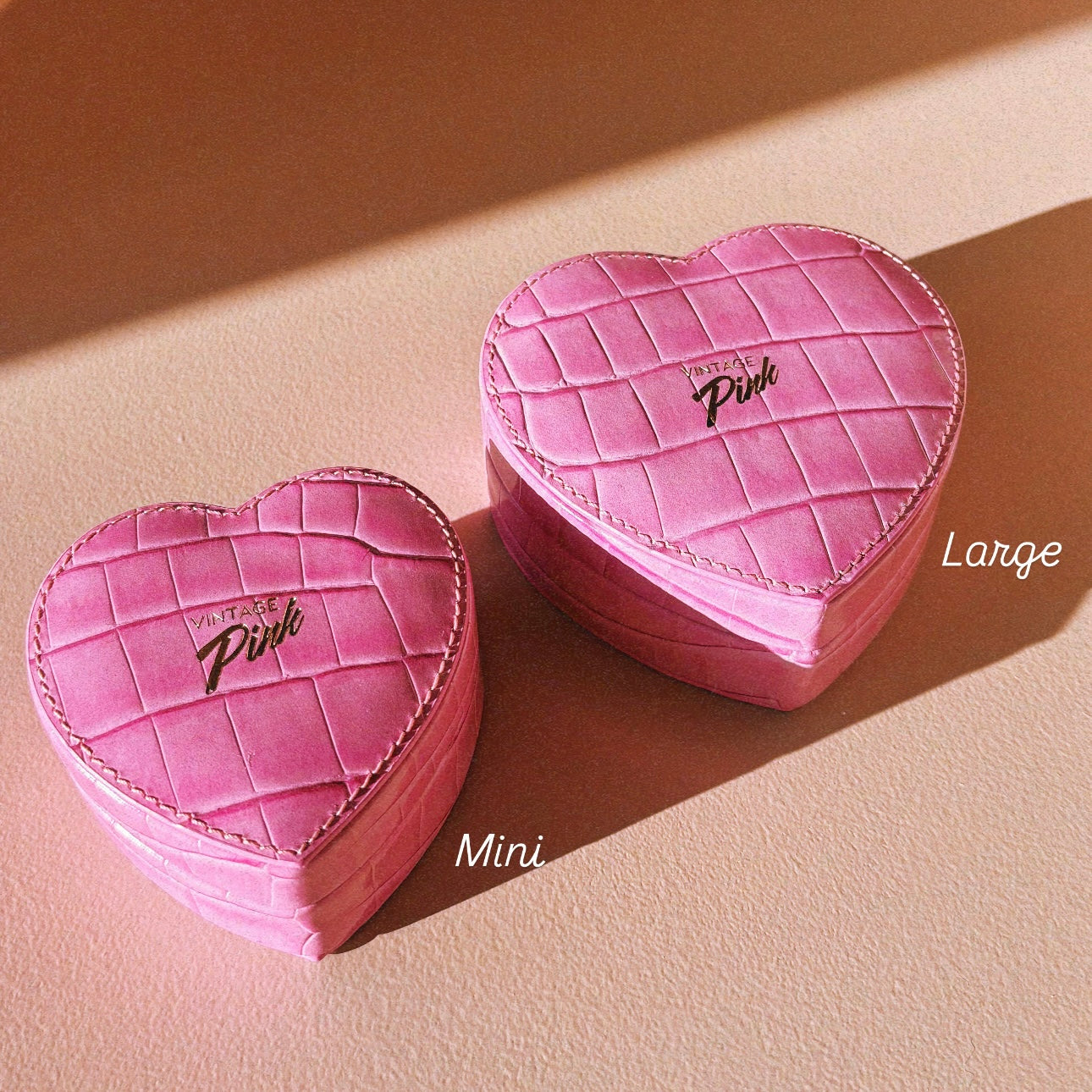 Heart-shaped pink faux croc and red velvet jewellery box (large)