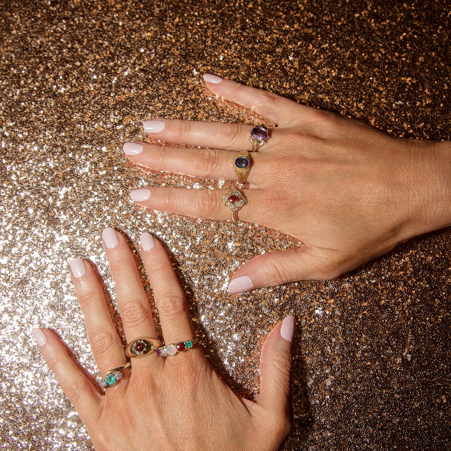 9ct gold round vintage signet ring (suitable for engraving)