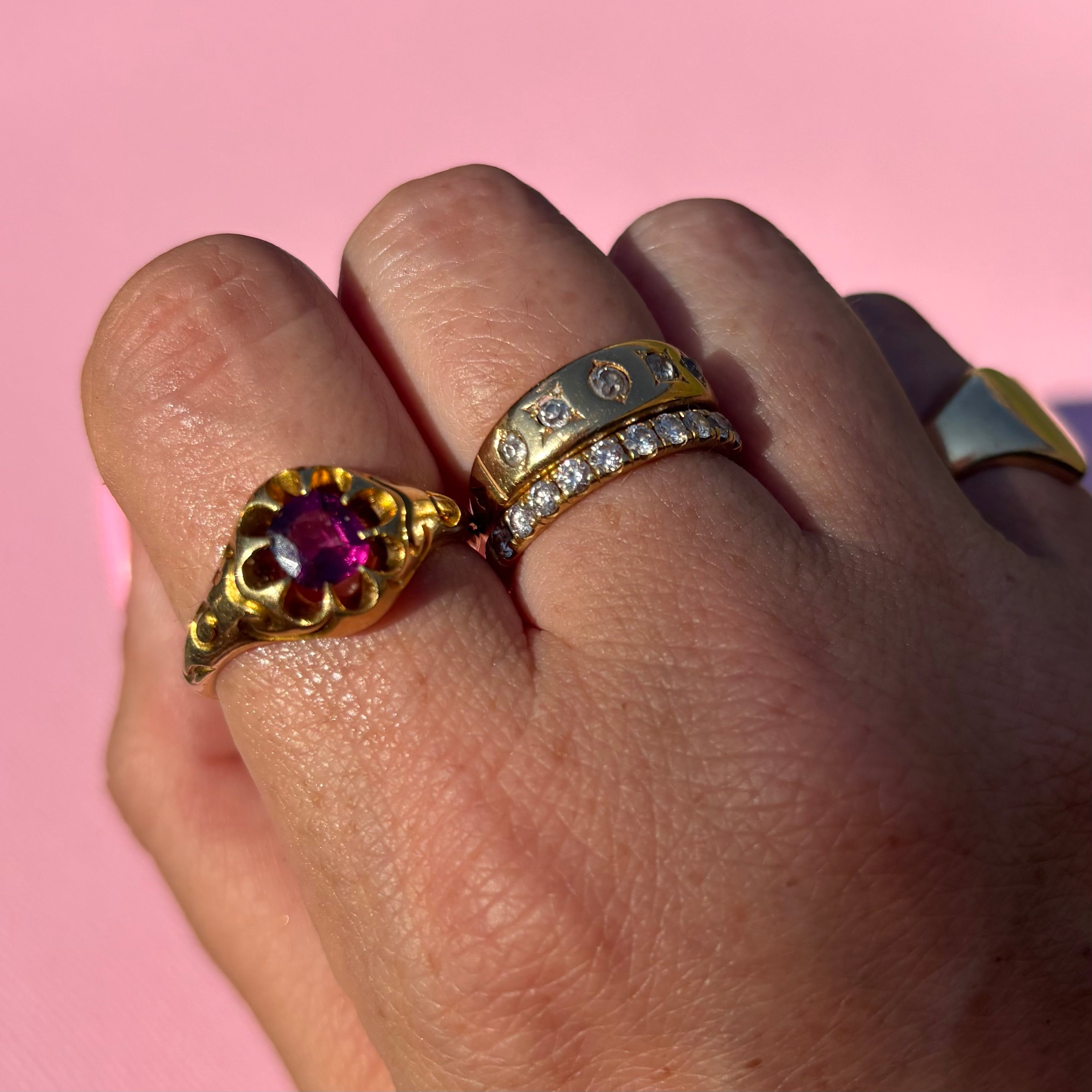18ct gold rhodolite garnet buttercup ring