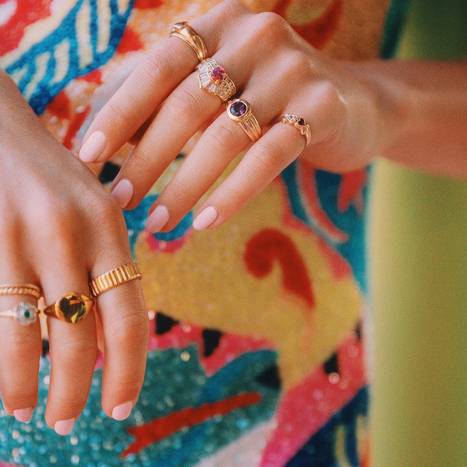 14ct gold heart shaped citrine signet ring