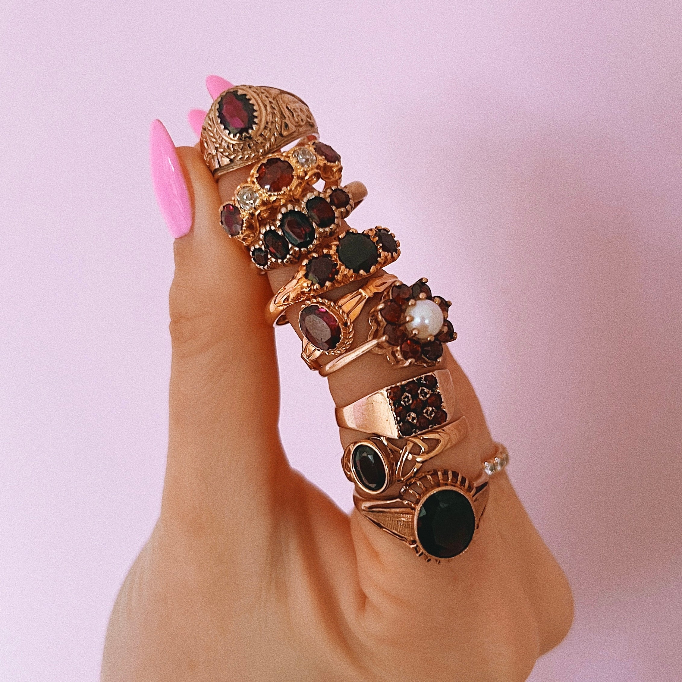 9ct gold garnet engraved ring