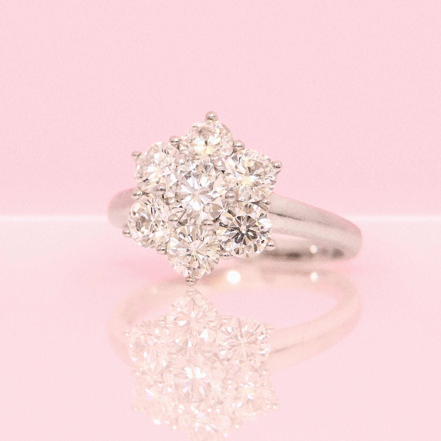 18ct white gold 2.14ct diamond flower ring
