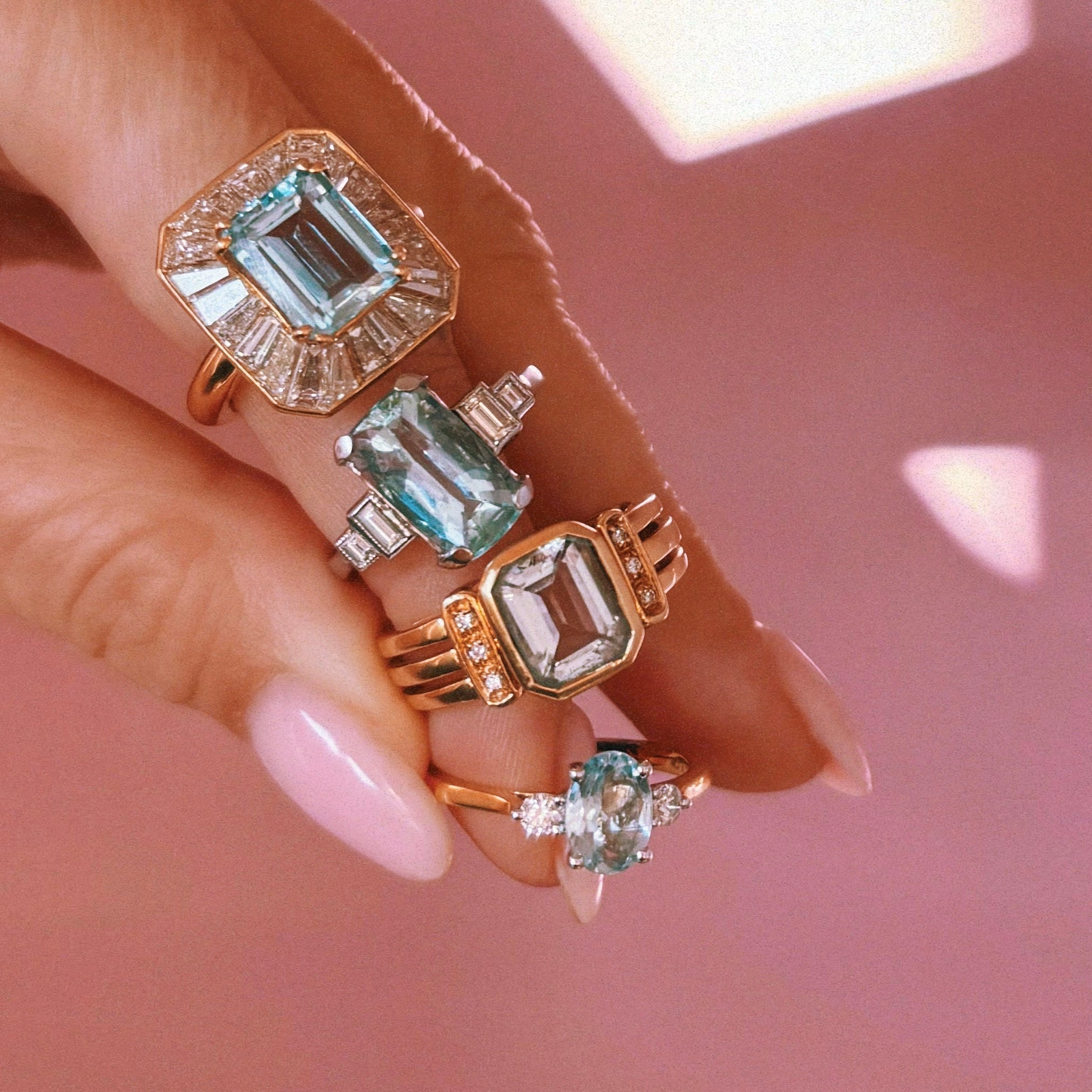 18ct gold 3.30ct aquamarine and baguette diamond cluster ring