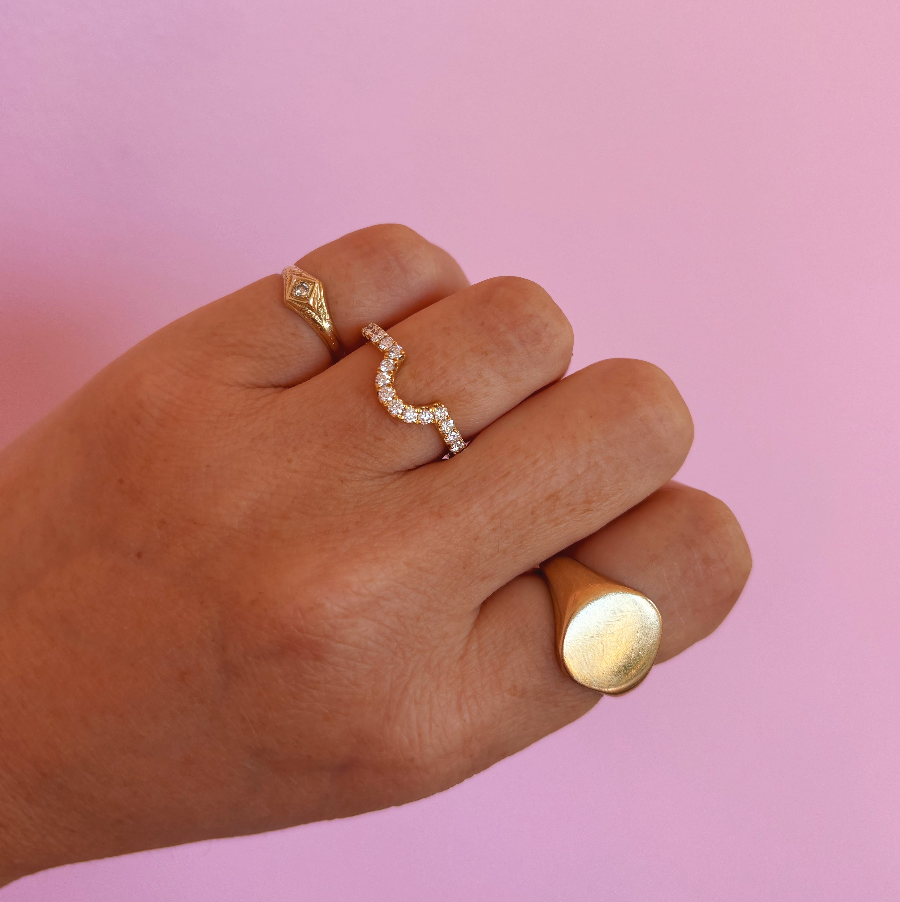 18ct gold curved half-eternity 0.47ct diamond ring