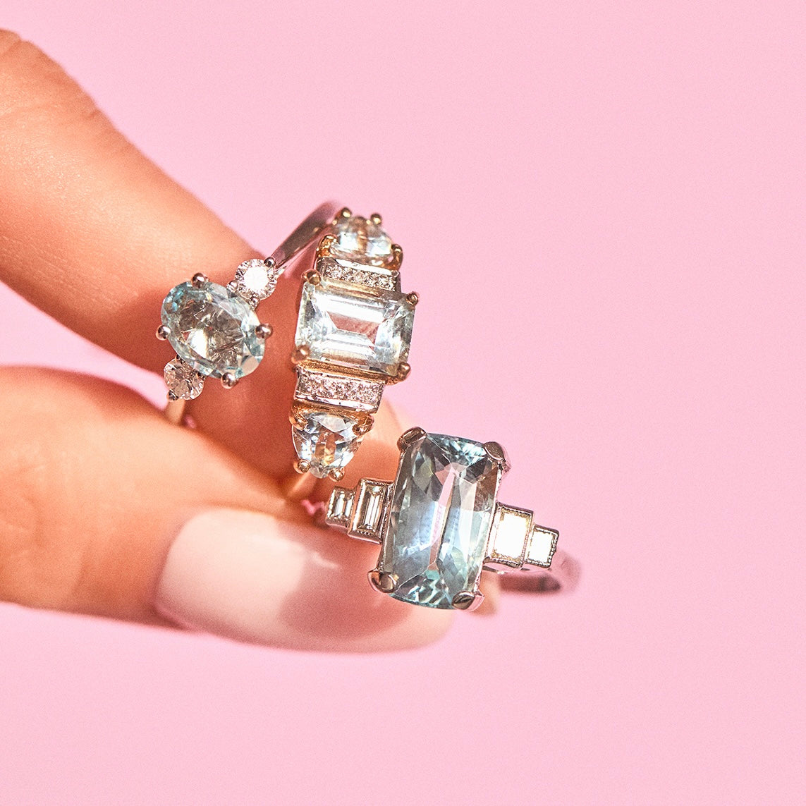 18ct white gold 3.0ct aquamarine and 0.30ct diamond ring