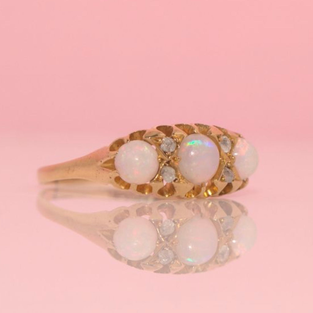18ct gold opal and diamond ring