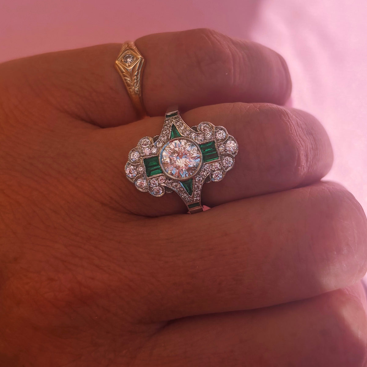 Vintage 18ct white gold emerald and diamond fancy cluster ring