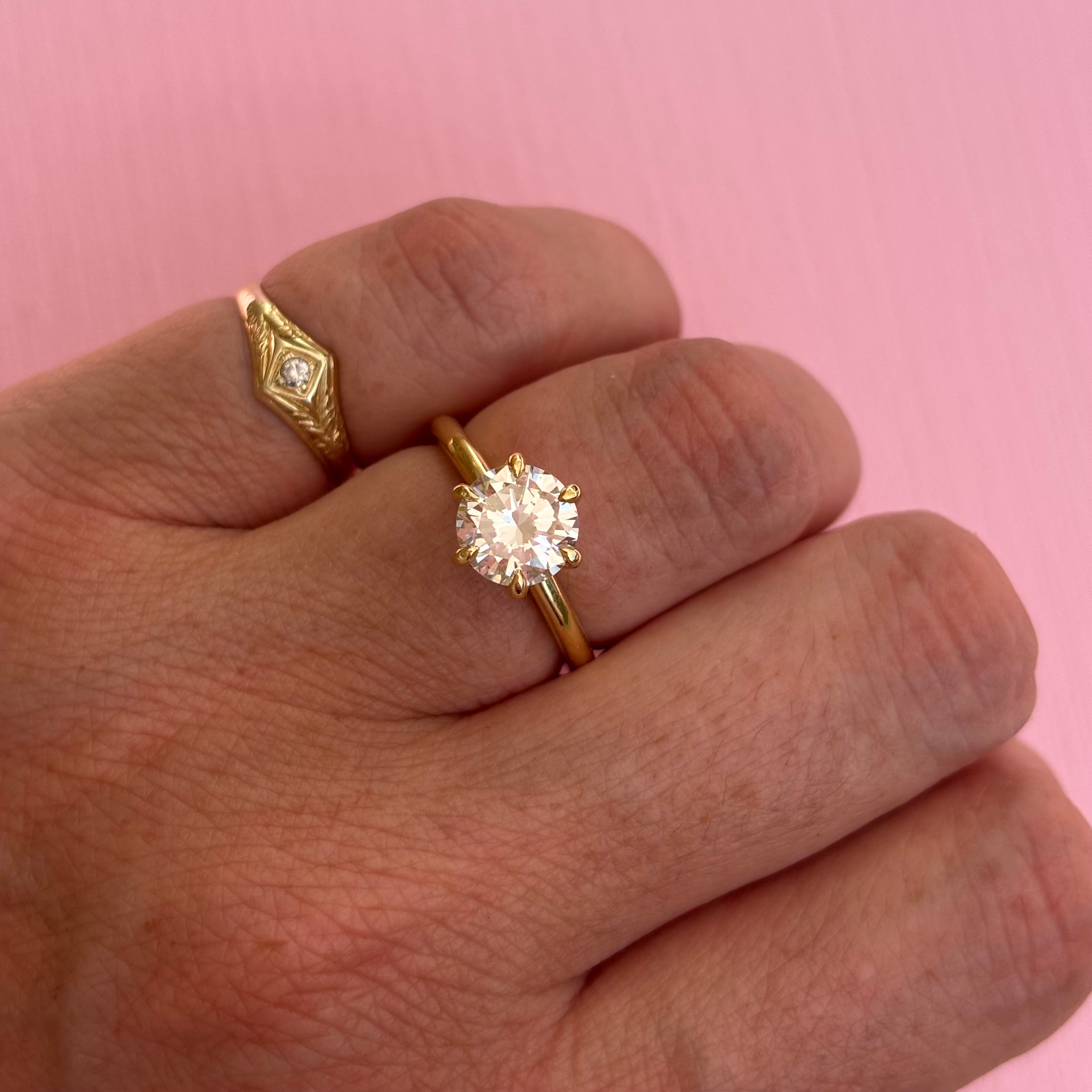 18ct yellow gold 1.56ct round brilliant cut diamond ring